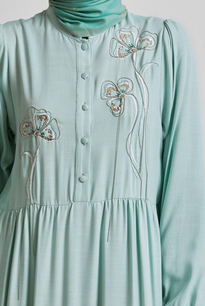 Tesettür giyim YEŞİL NAKIŞ DETAYLI ELBİSE 44665 - ALVİNA