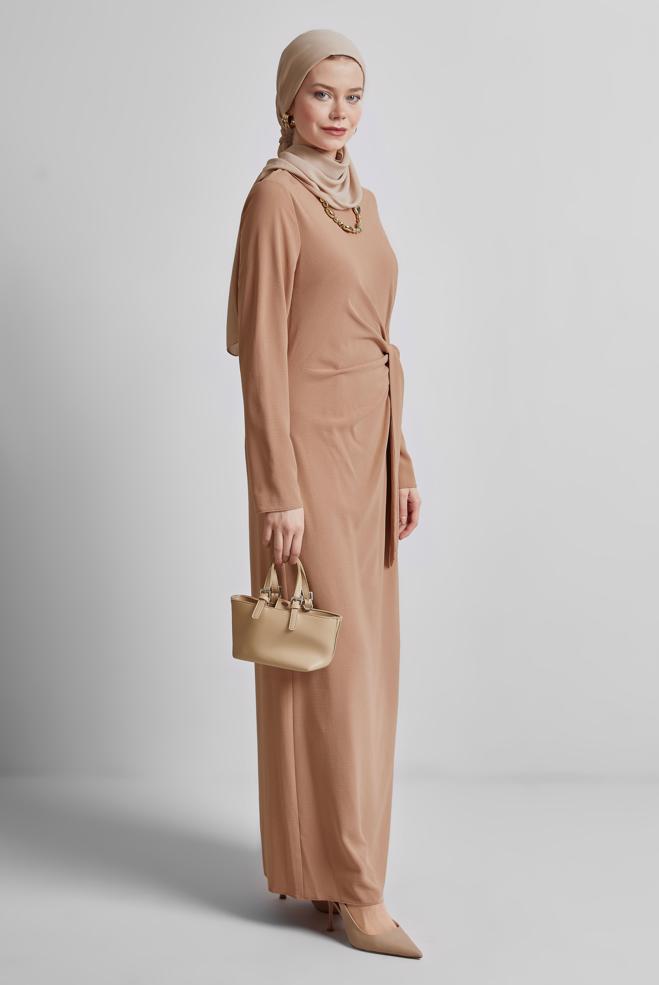 Vêtements hijab BRUN ROBE CEINTURÉE 44684 - ALVİNA