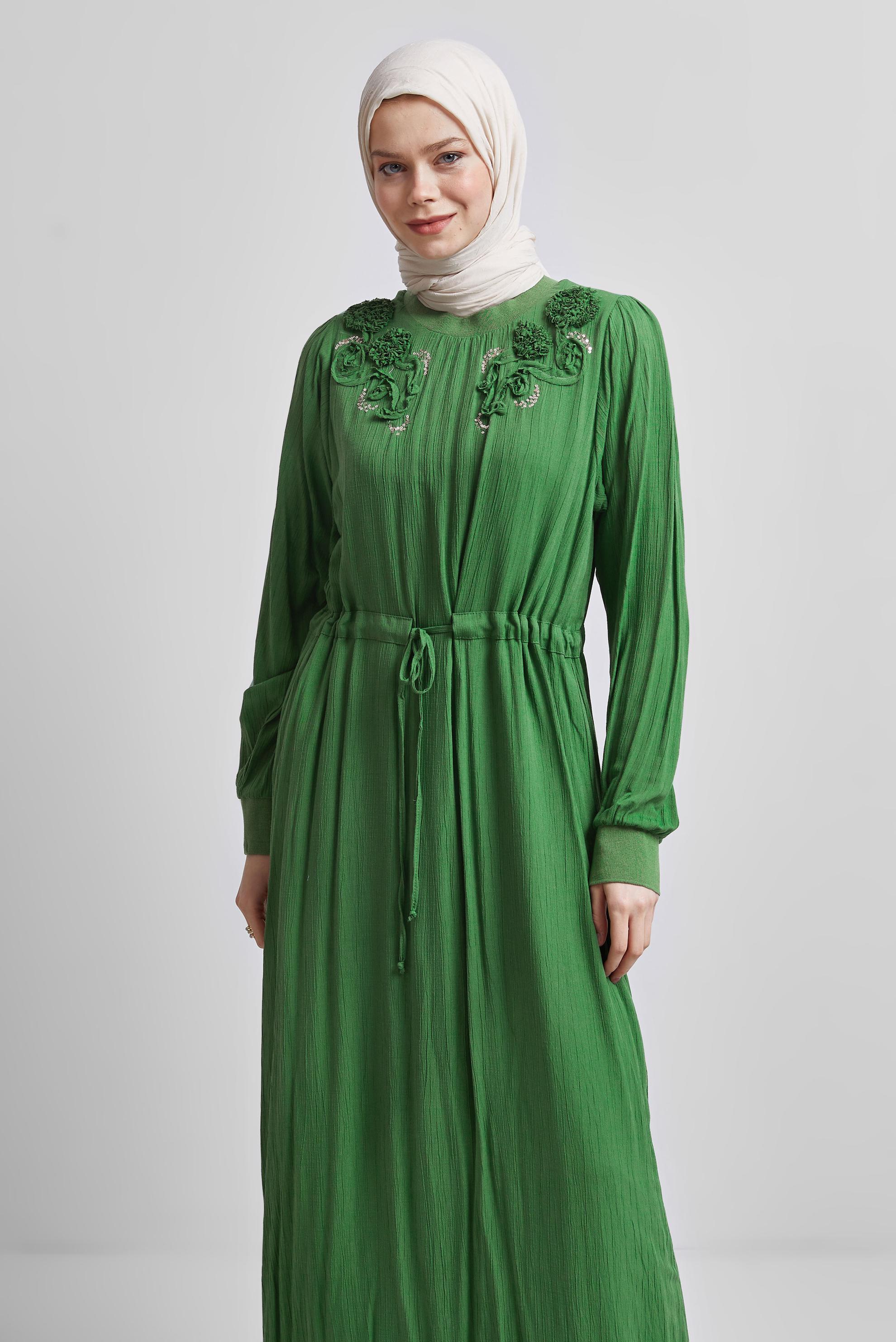 Tesettür giyim YEŞİL BELİ BAĞCIKLI ELBİSE 44710