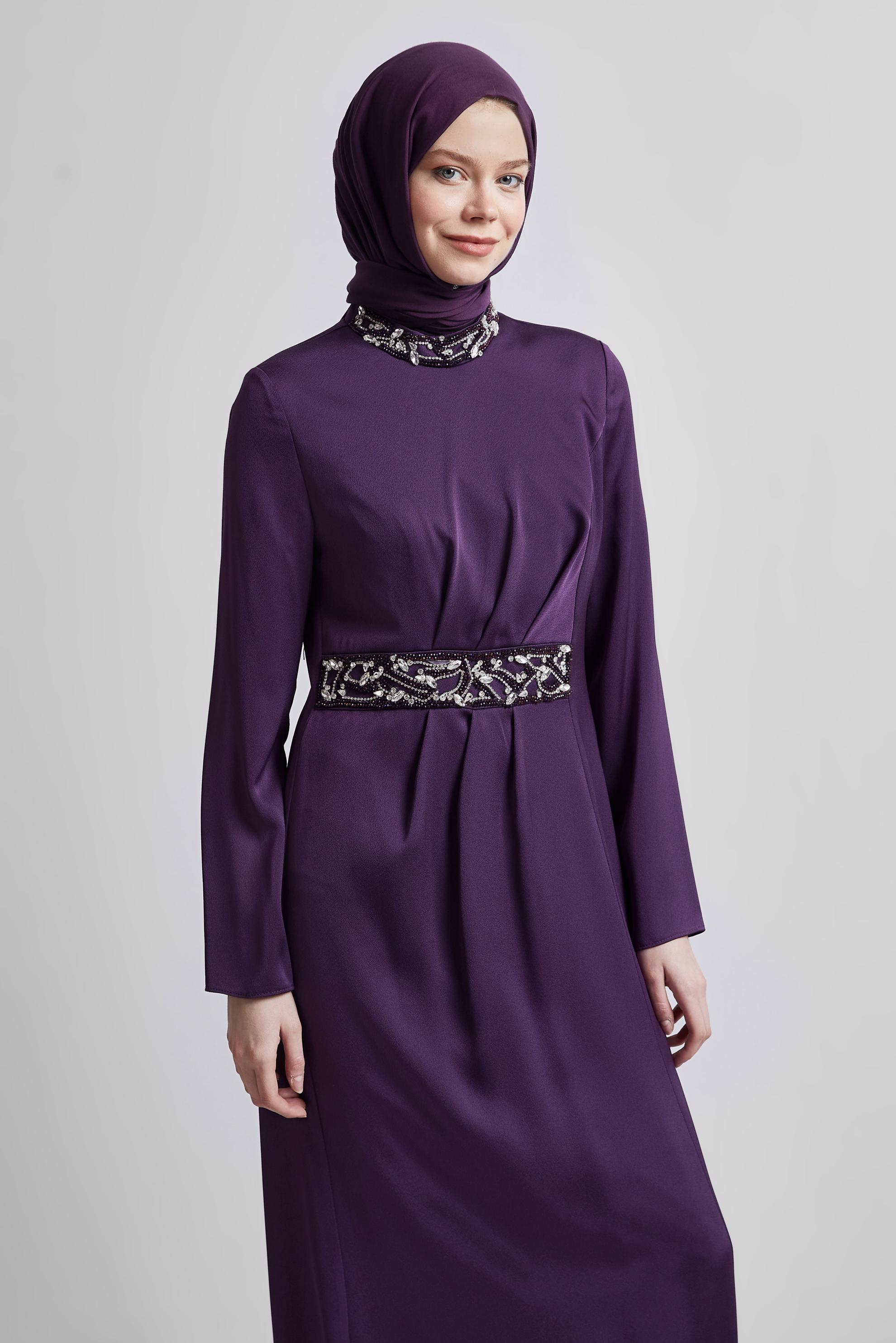 Tesettür giyim MOR TAŞ DETAYLI ABİYE ELBİSE 45321