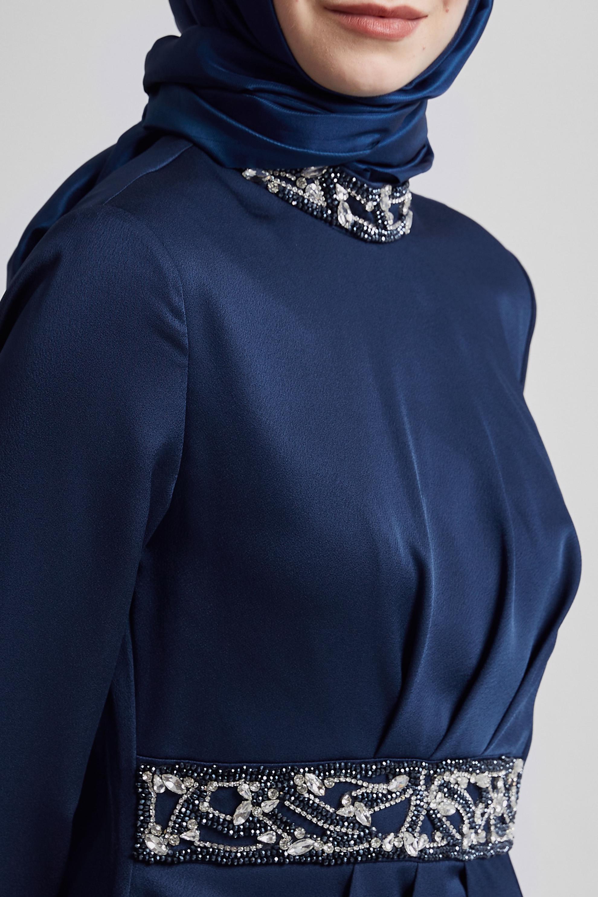 Tesettür giyim LACİVERT TAŞ DETAYLI ABİYE ELBİSE 45321