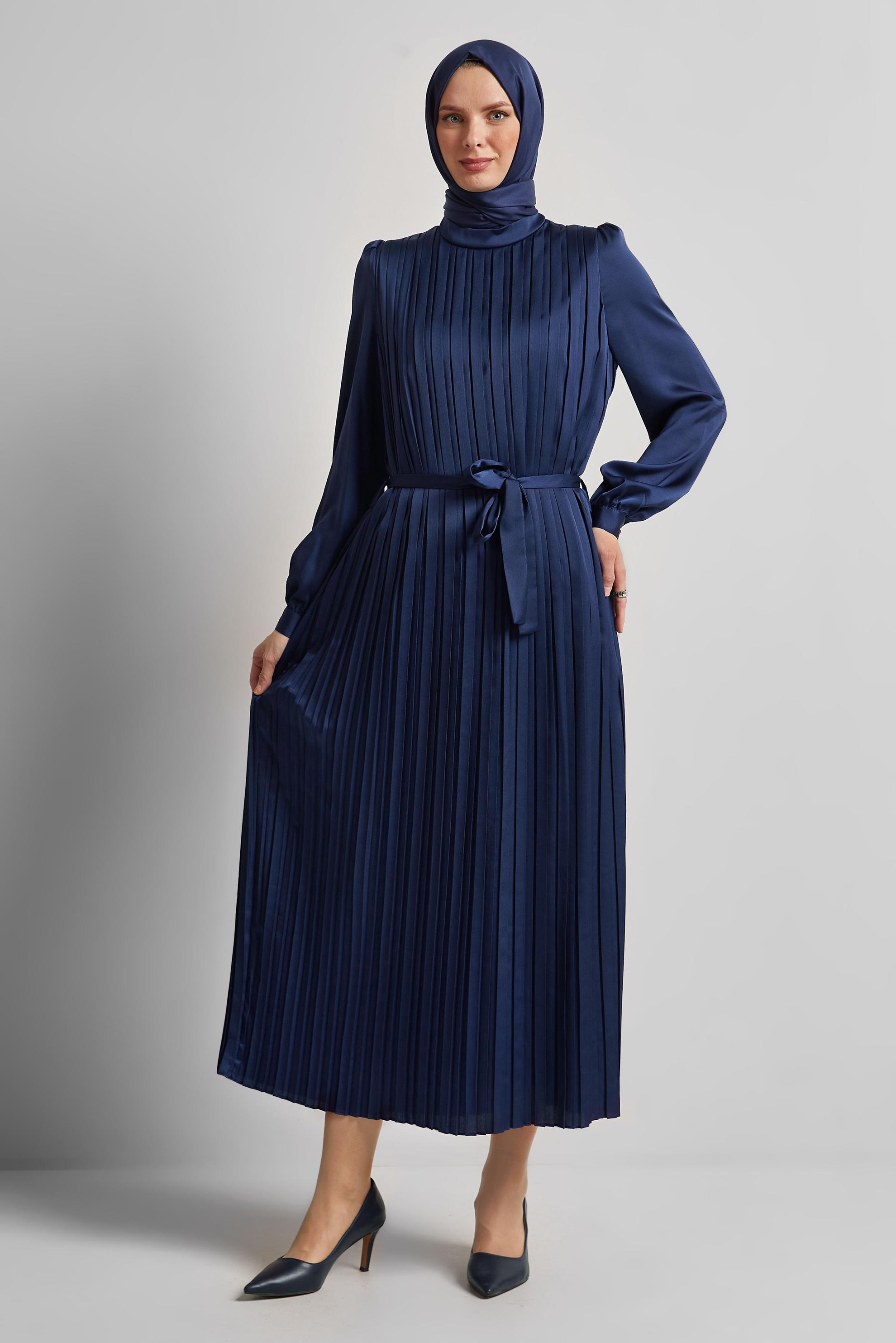 Tesettür giyim LACİVERT KUŞAKLI SATEN ELBİSE 45327