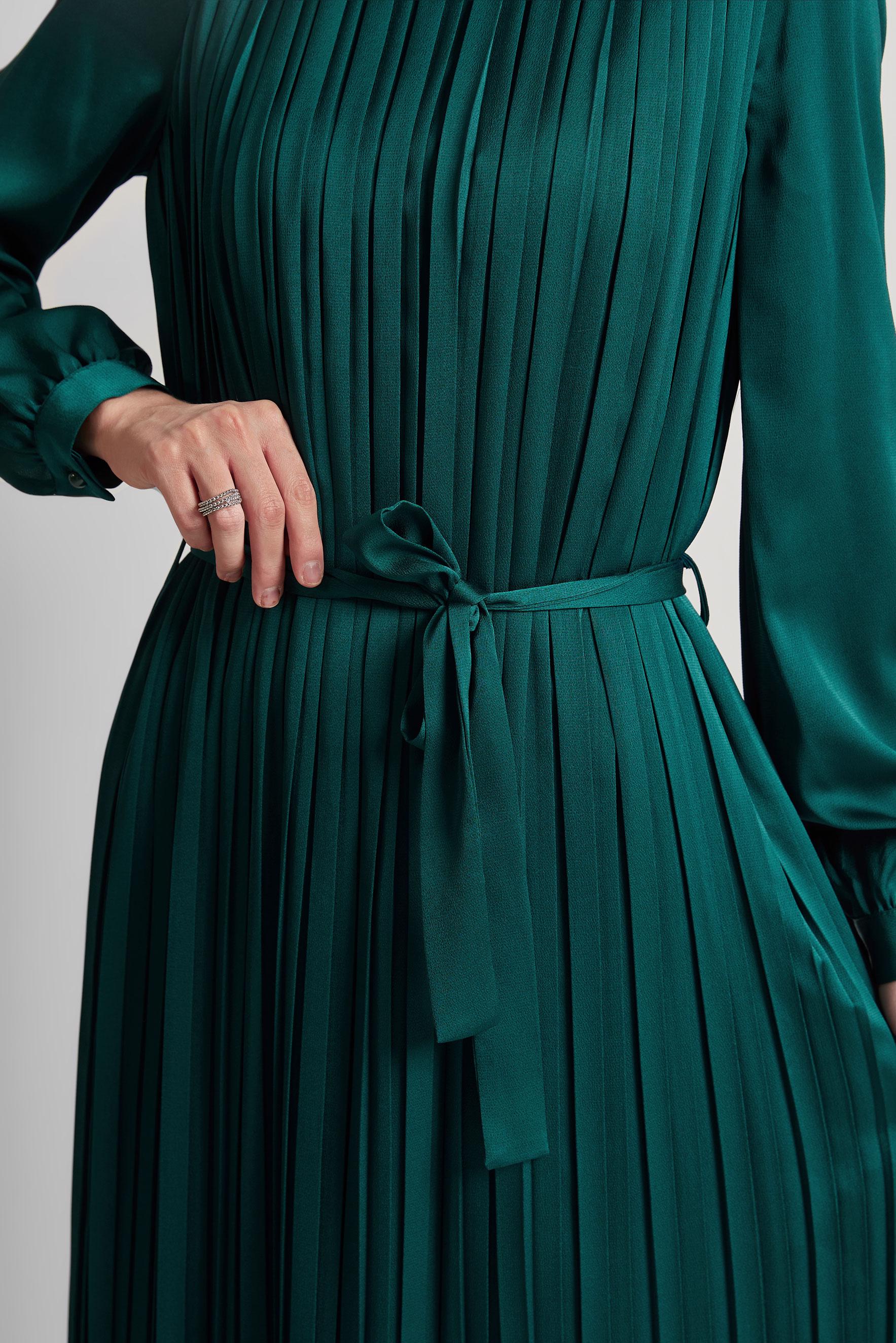 Tesettür giyim YEŞİL KUŞAKLI SATEN ELBİSE 45327