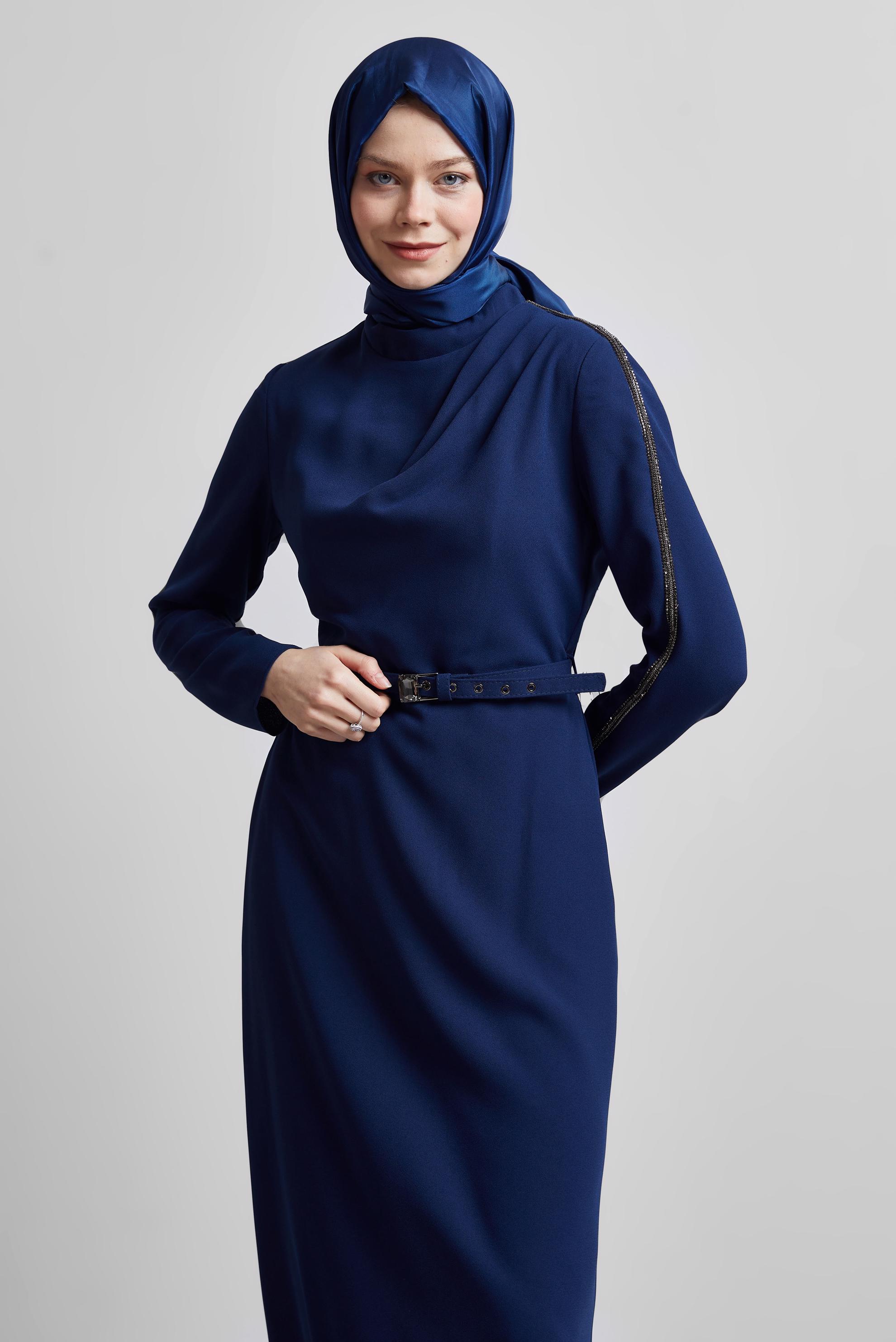 Tesettür giyim LACİVERT KEMERLİ ELBİSE 45333