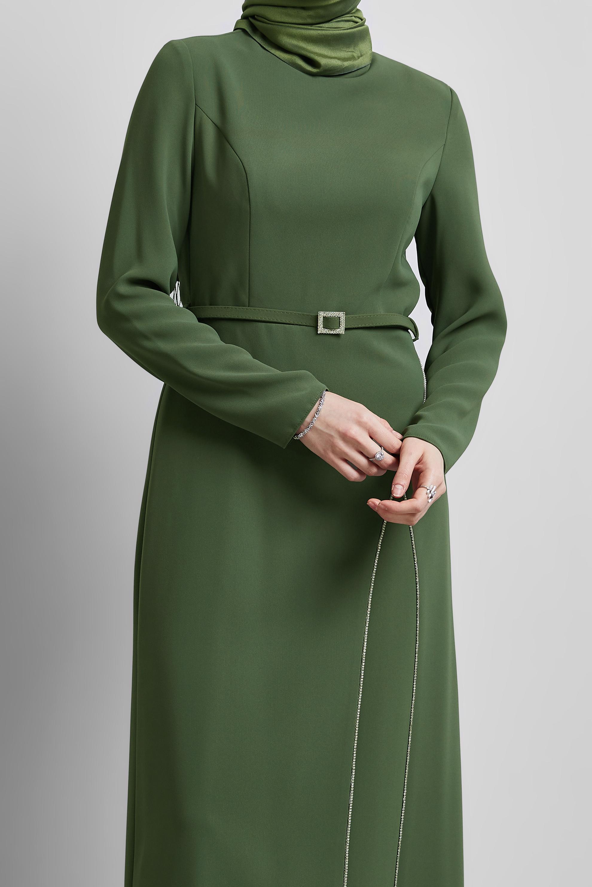 Tesettür giyim HAKİ KEMERLİ ELBİSE 45353