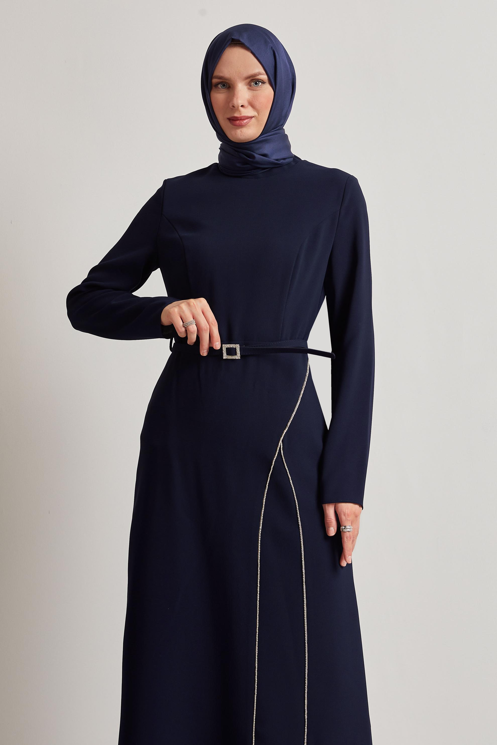 Tesettür giyim LACİVERT KEMERLİ ELBİSE 45353