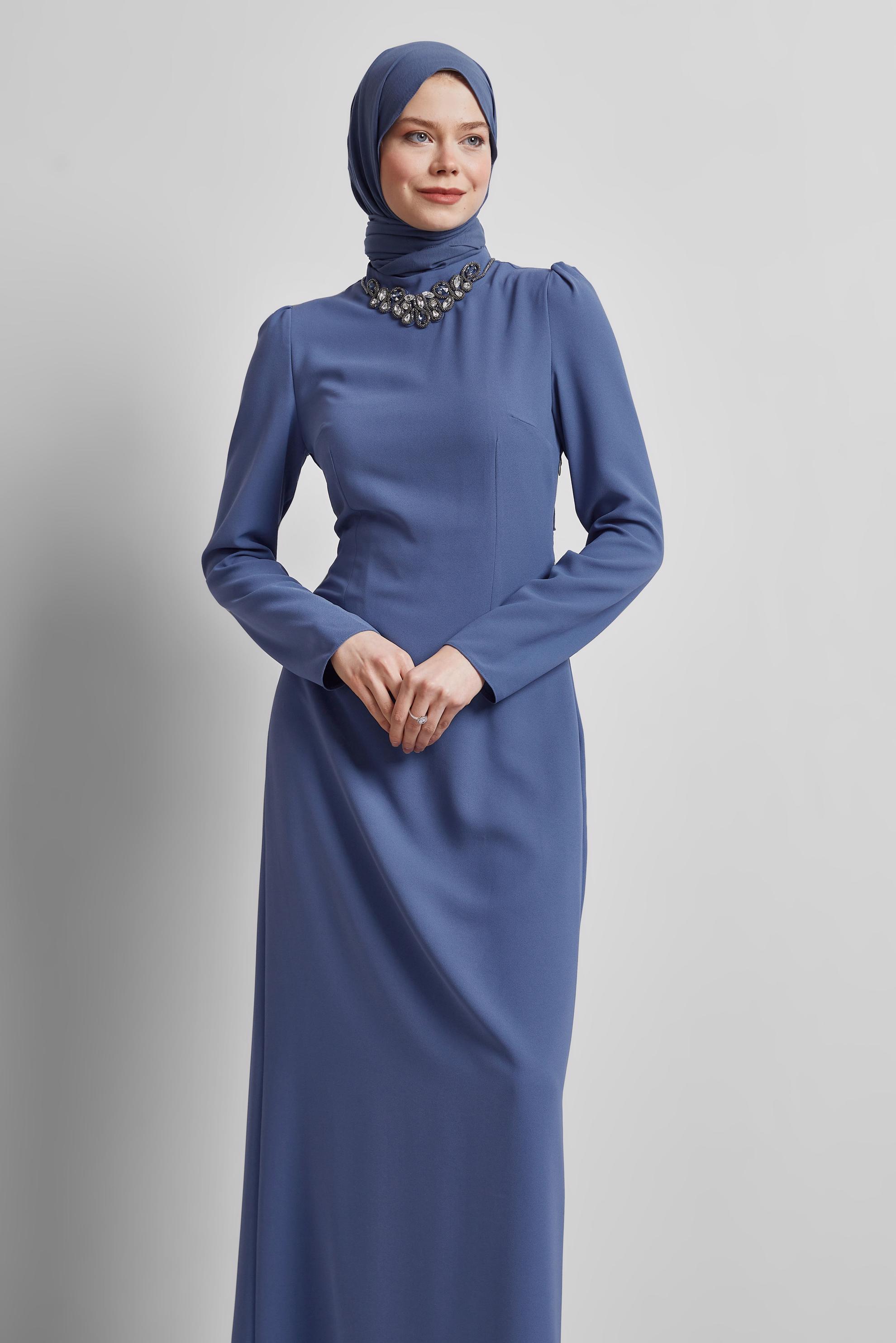 Tesettür giyim LACİVERT TAŞ DETAYLI ELBİSE 45355