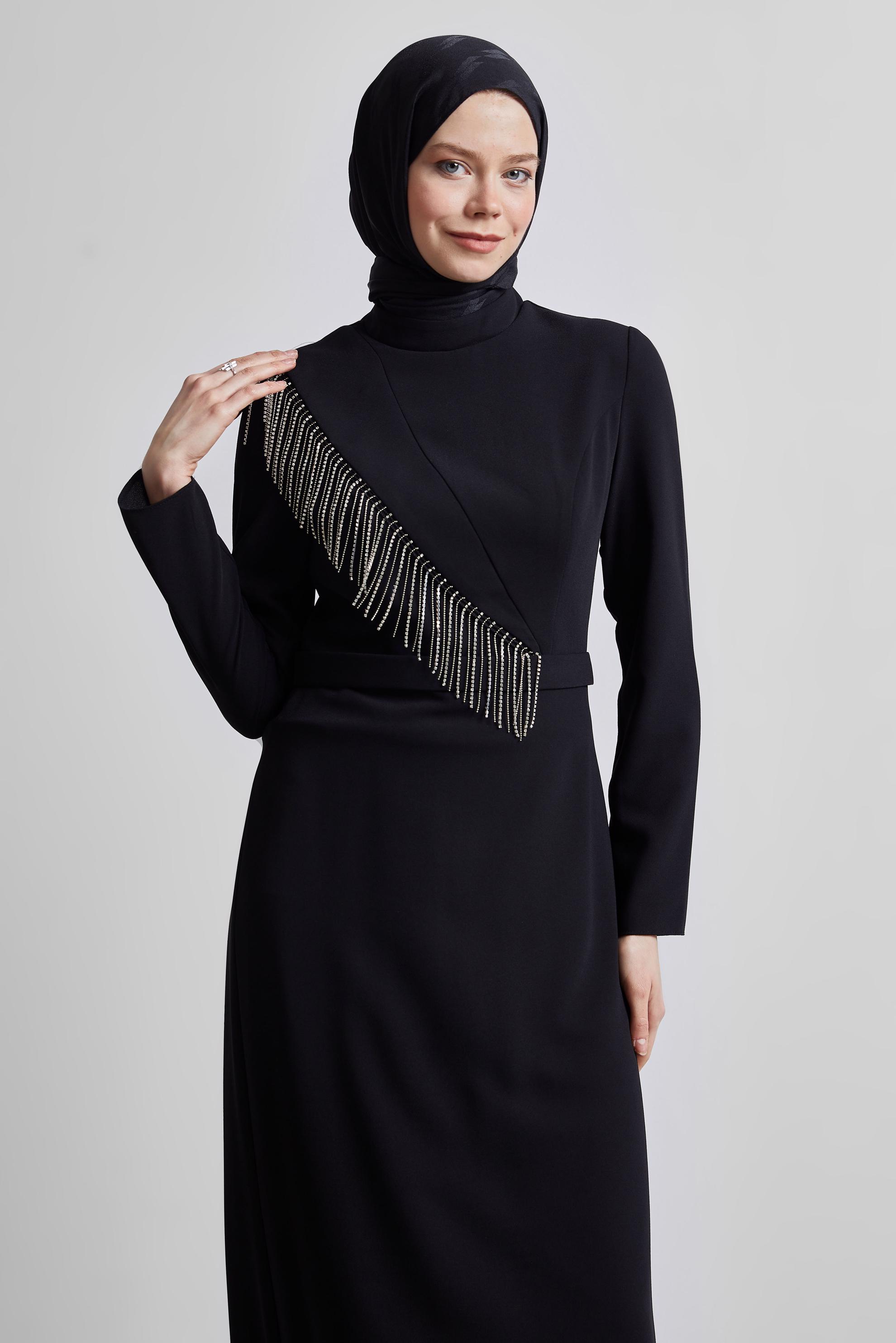 Tesettür giyim SİYAH TAŞ DETAYLI ELBİSE 45356