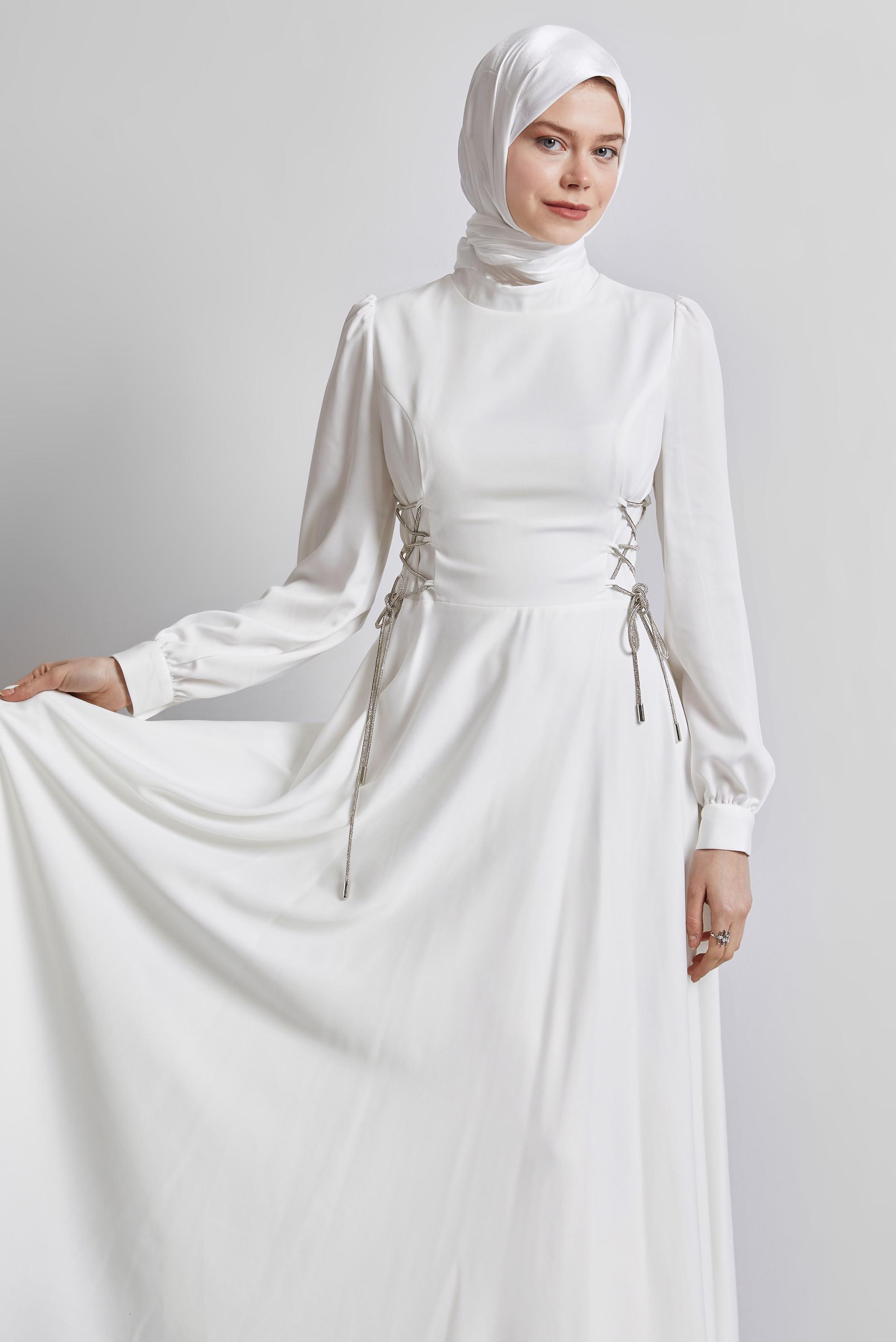 Vêtements hijab BLANC ROBE AVEC DÉTAIL NOUÉ 45365