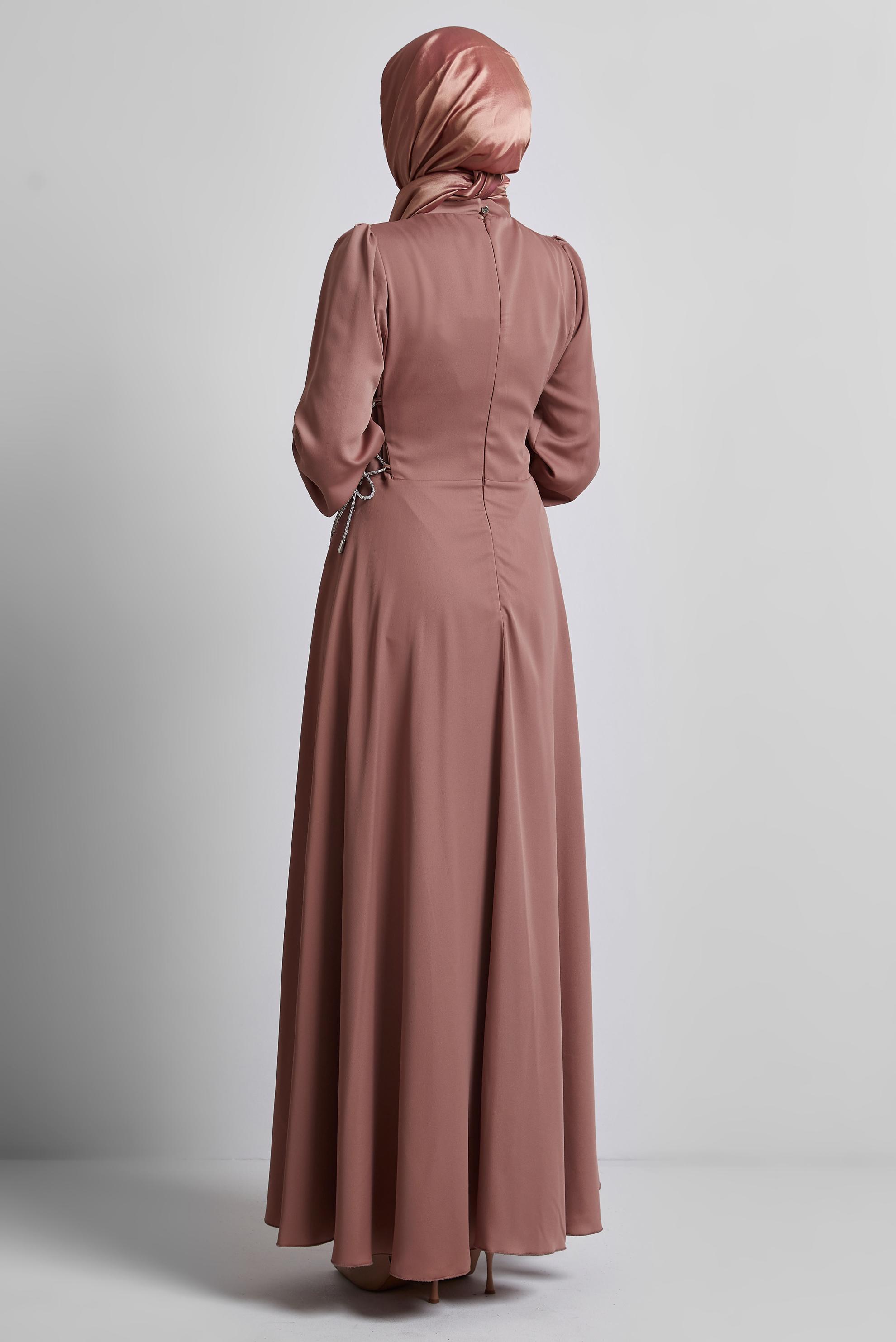 Tesettür giyim PEMBE BAĞLAMA DETAYLI ELBİSE 45365