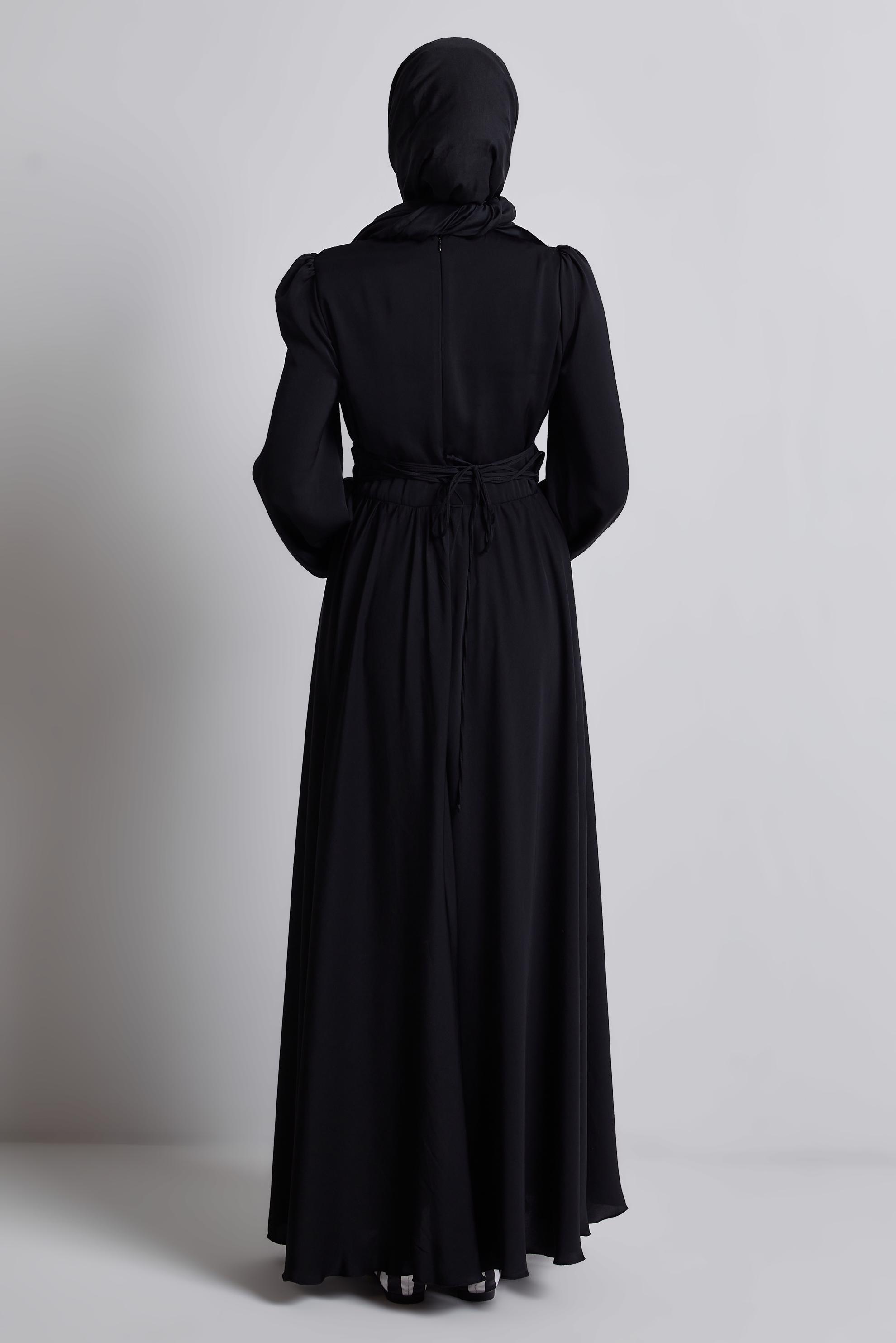 Tesettür giyim SİYAH BAĞLAMA DETAYLI ELBİSE 45366