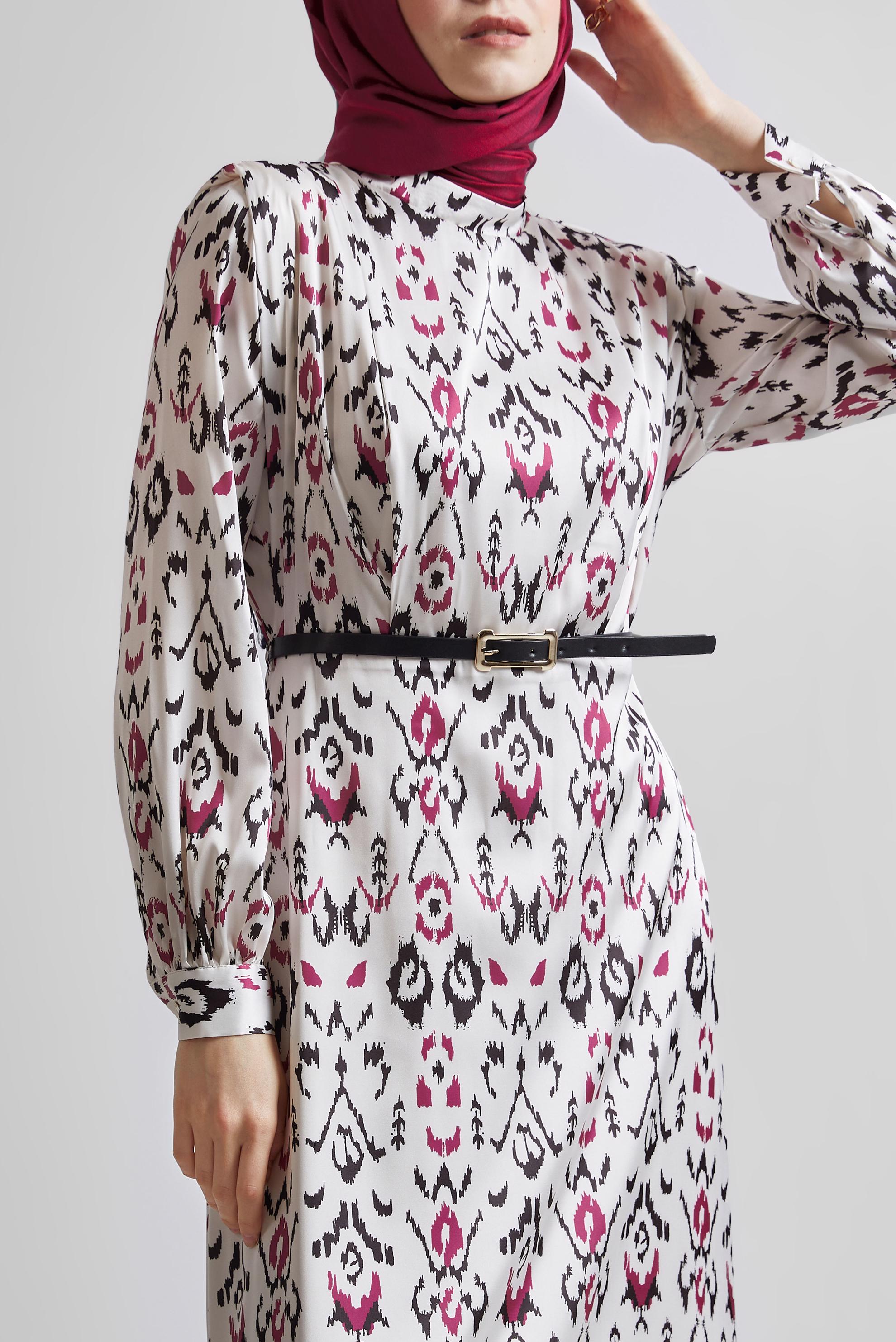 Tesettür giyim BORDO KEMERLİ DESENLİ ELBİSE 45402