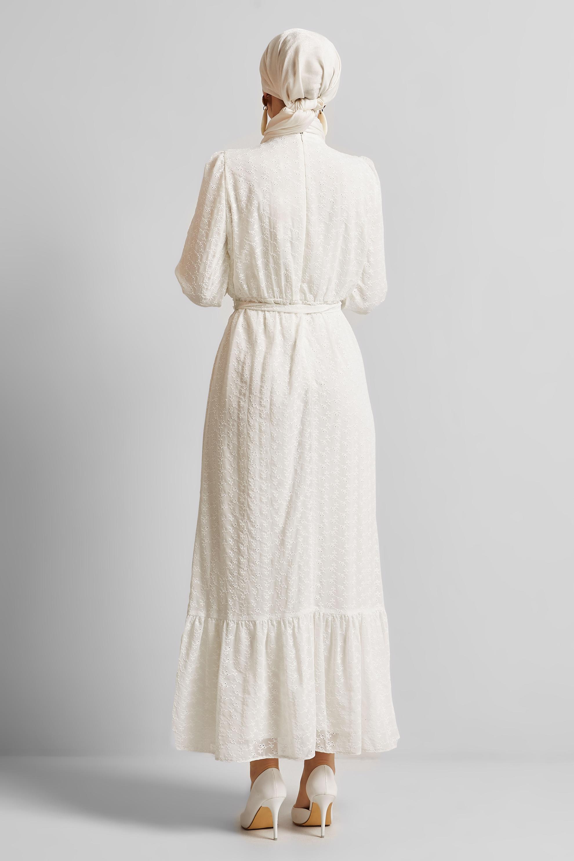 Tesettür giyim BEYAZ KUŞAKLI ŞİFON ELBİSE 45431