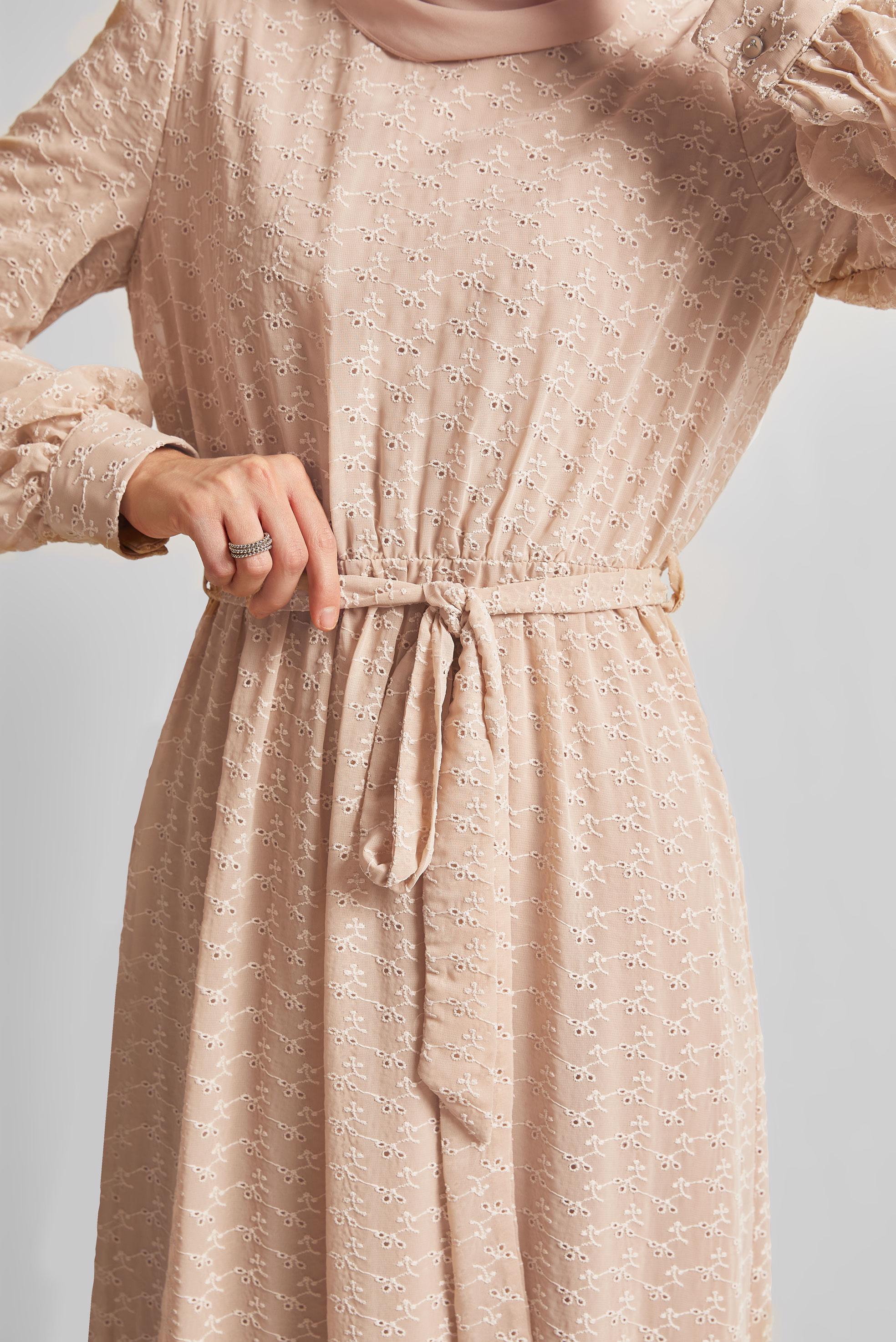 Tesettür giyim BEJ KUŞAKLI ŞİFON ELBİSE 45431