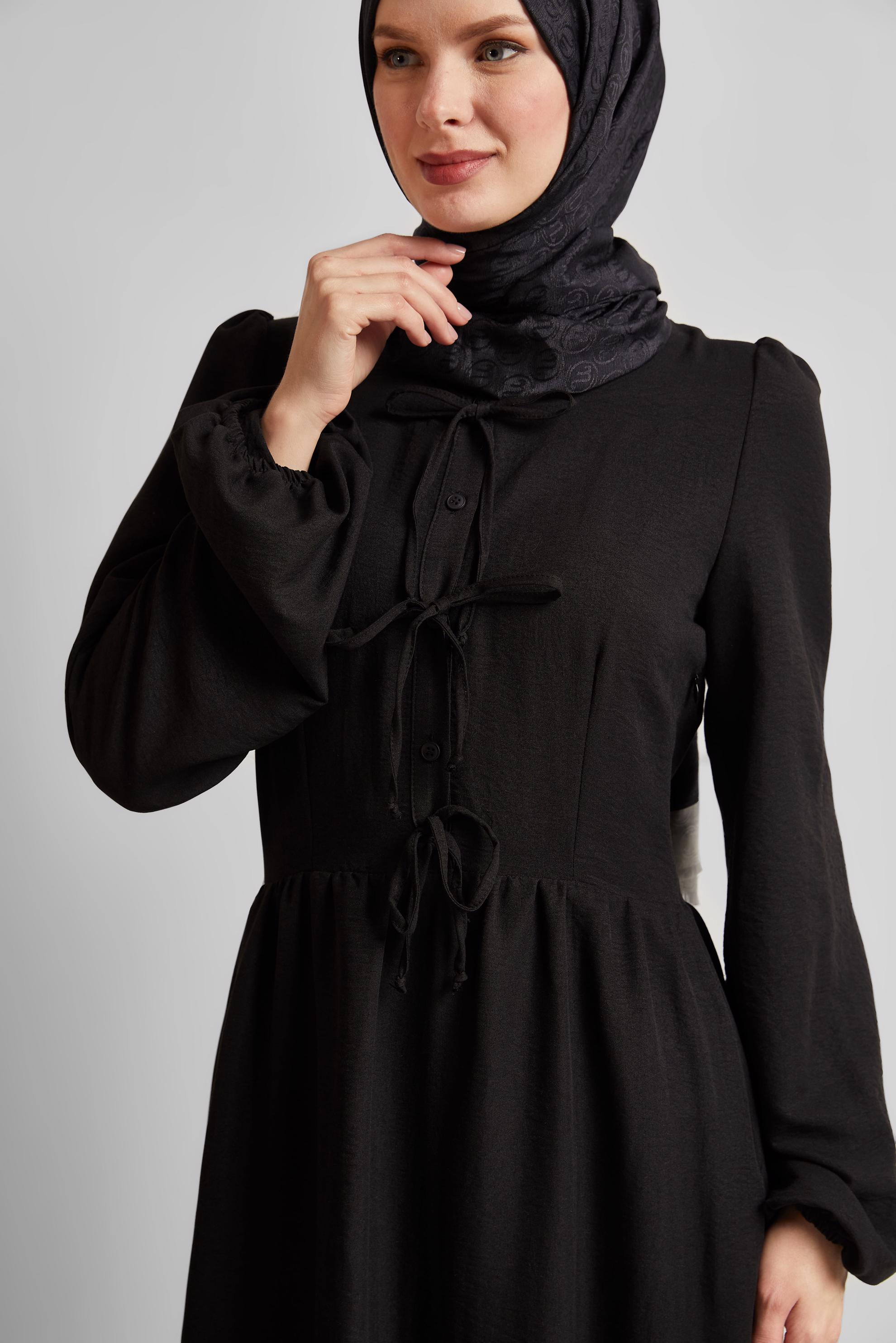 Tesettür giyim SİYAH BAĞCIKLI ELBİSE 45433