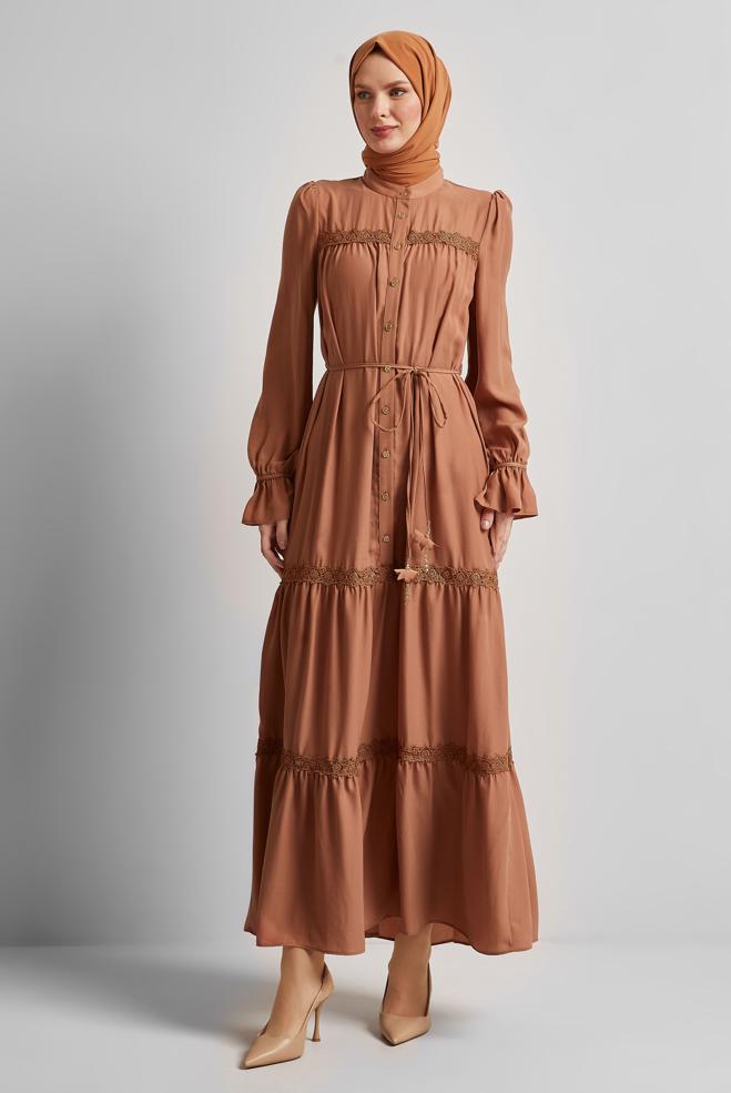 Hijab-Kleidung BRAUN GEBUNDENES KLEID 45434 - ALVİNA