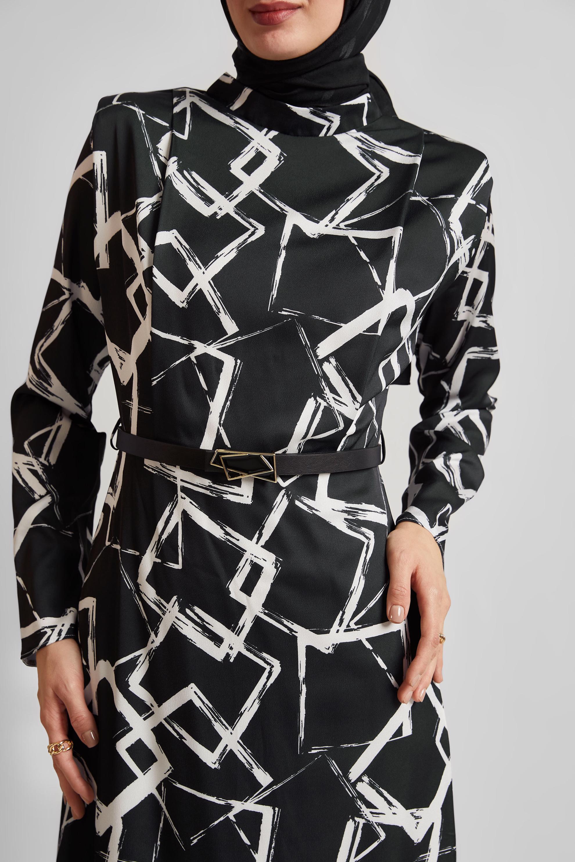 Tesettür giyim SİYAH KEMERLİ SATEN ELBİSE 45447