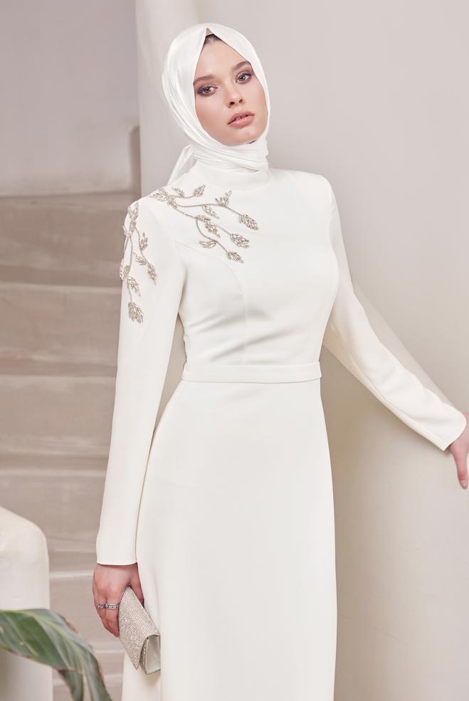 Vêtements hijab BLANC ROBE BRODÉE DE PIERRES PRÉCIEUSES 45448 - ALVİNA