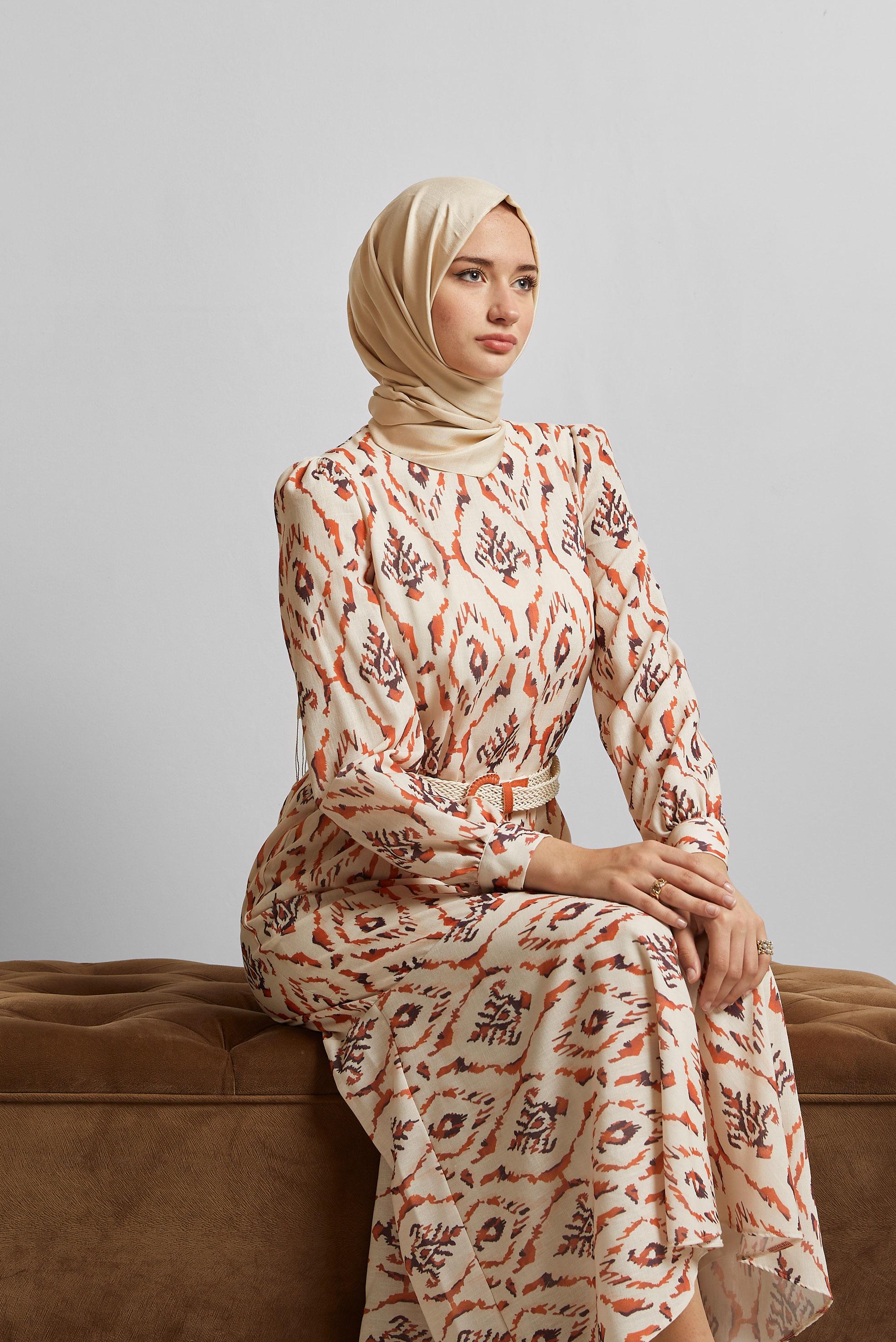 Tesettür giyim TURUNCU KETEN GÖRÜNÜMLÜ KEMERLİ ELBİSE 45490