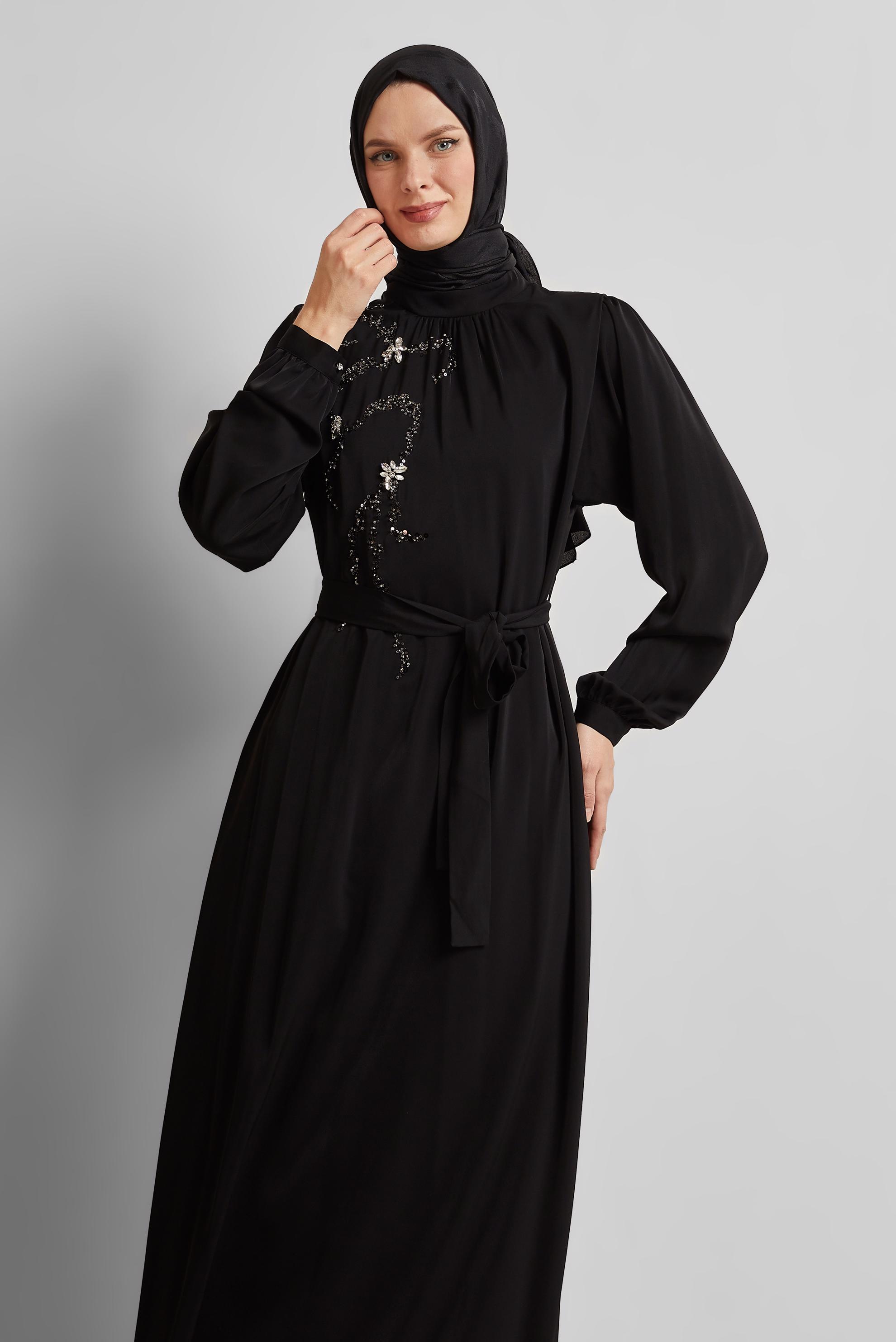Tesettür giyim SİYAH KUŞAKLI ELBİSE 45491