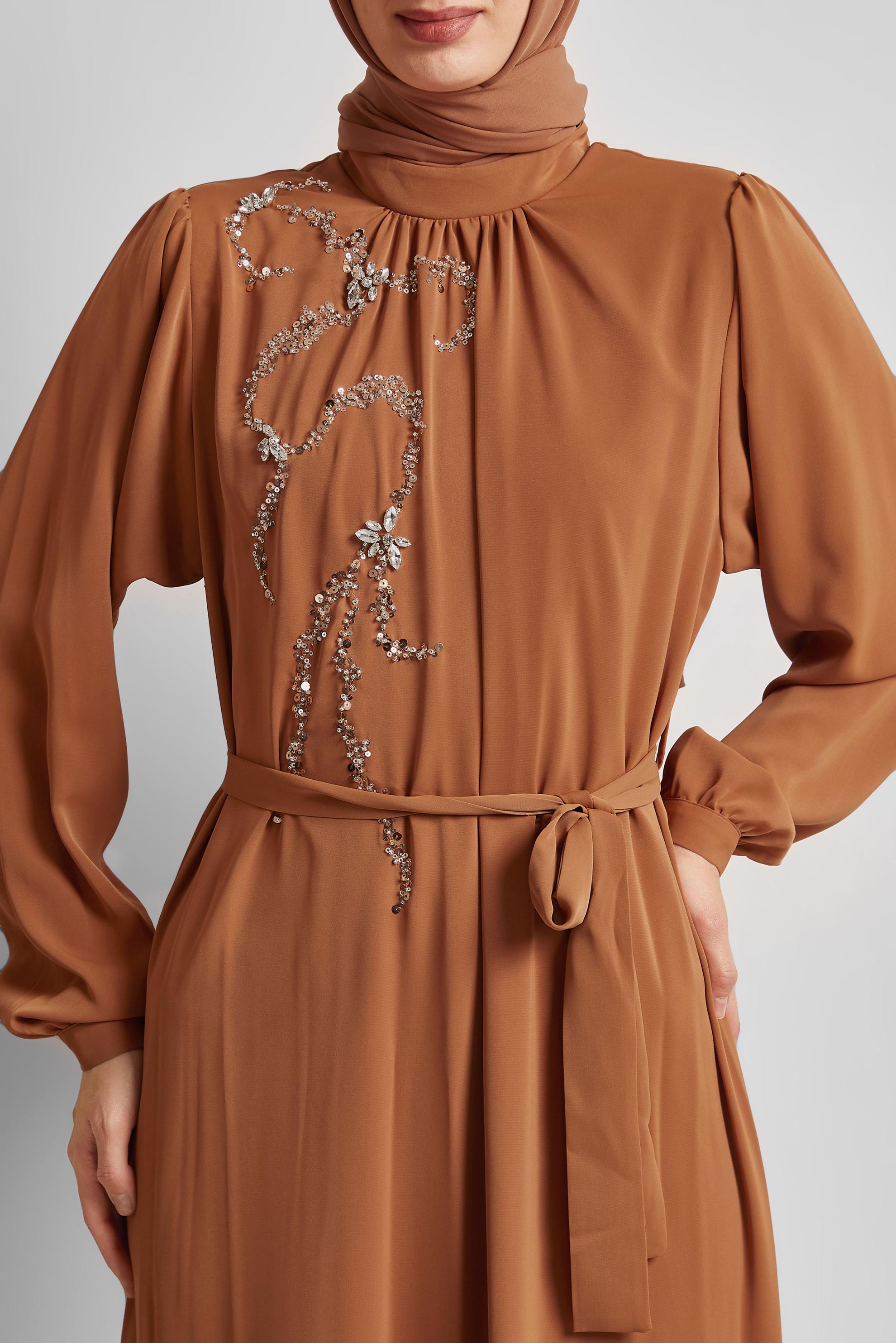 Tesettür giyim KAHVE KUŞAKLI ELBİSE 45491