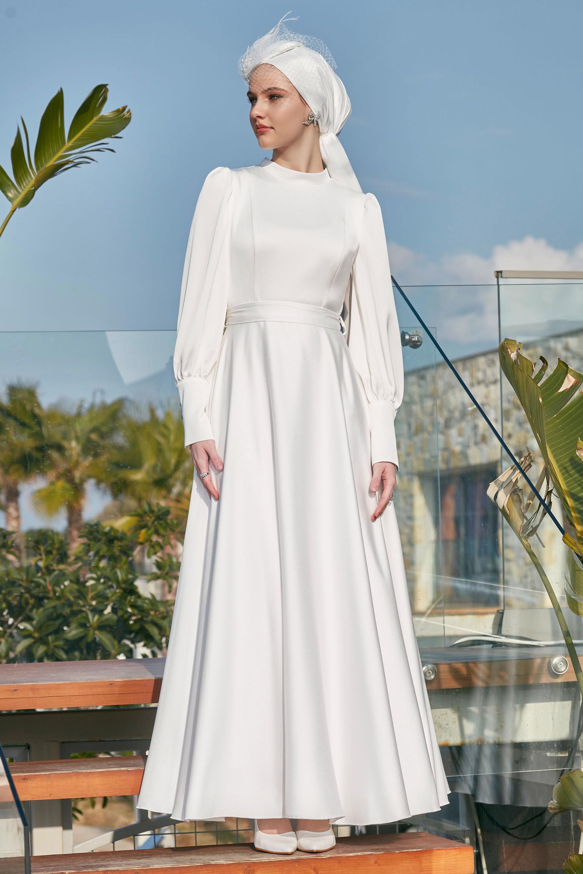 Tesettür giyim BEYAZ KUŞAKLI SATEN KREP ELBİSE 45523