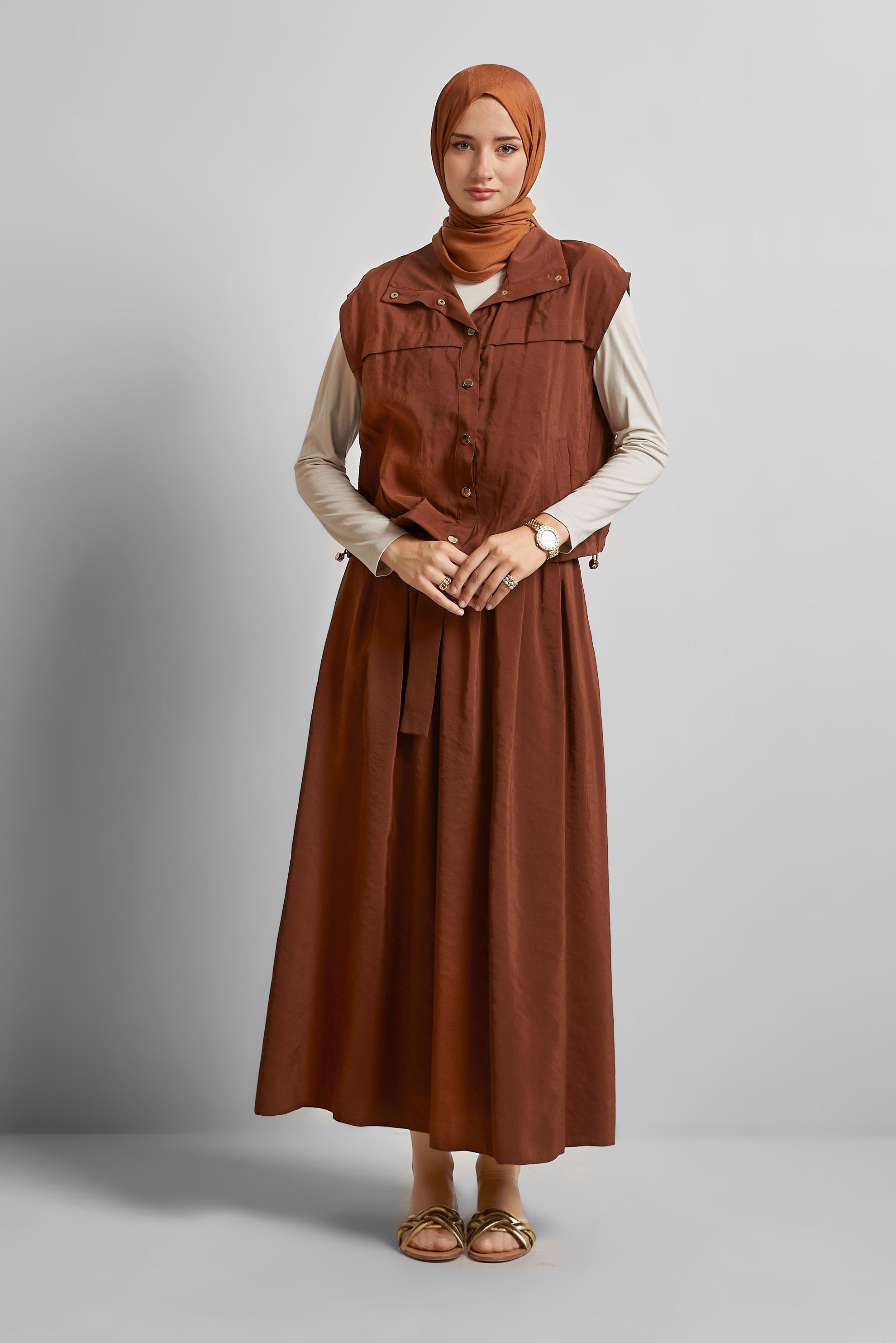 Vêtements hijab BRUN COSTUME AVEC GILET 45524