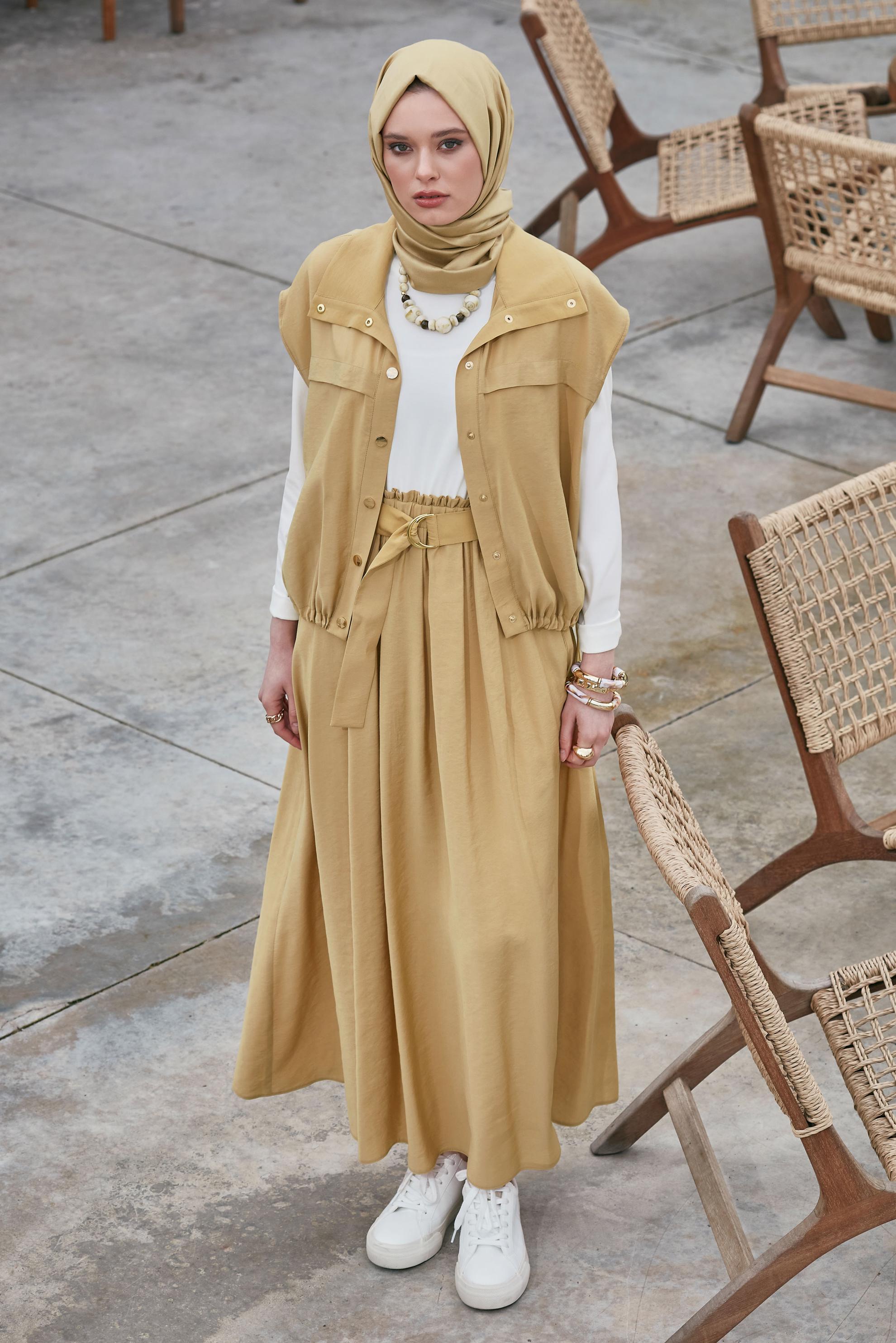 Vêtements hijab BRUN COSTUME AVEC GILET 45524