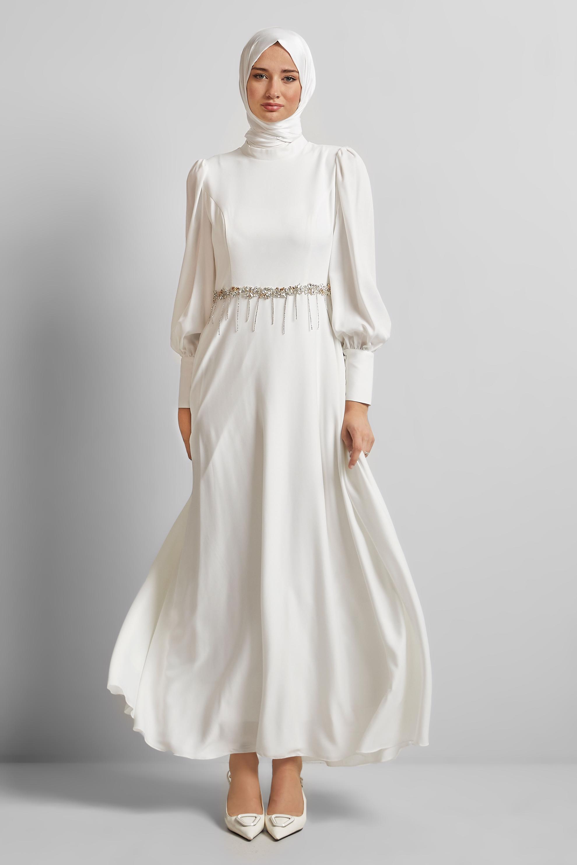 Tesettür giyim BEYAZ SATEN TAŞLI ELBİSE 45550