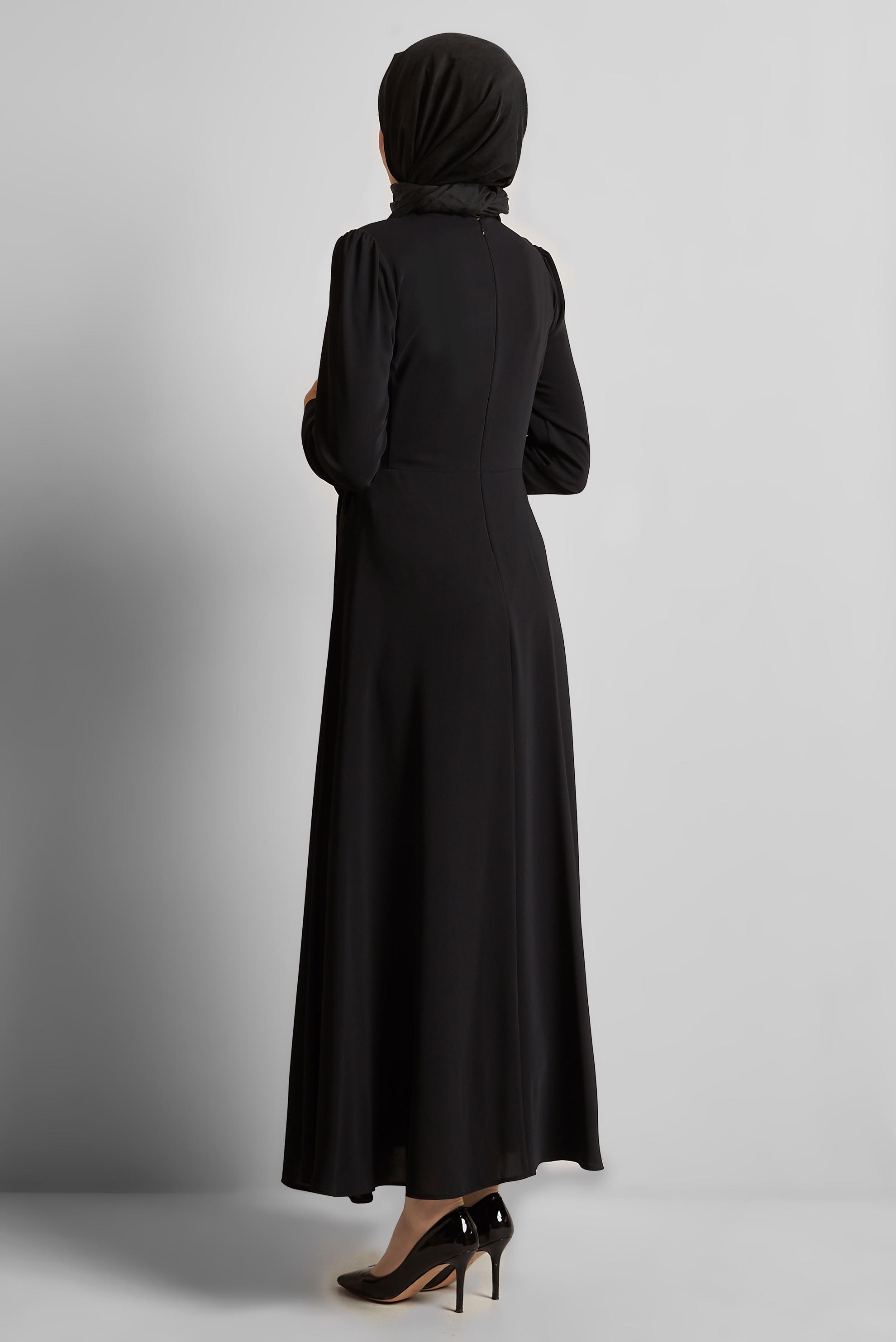 Tesettür giyim SİYAH TAŞLI BAĞLAMA DETAYLI ELBİSE 45557