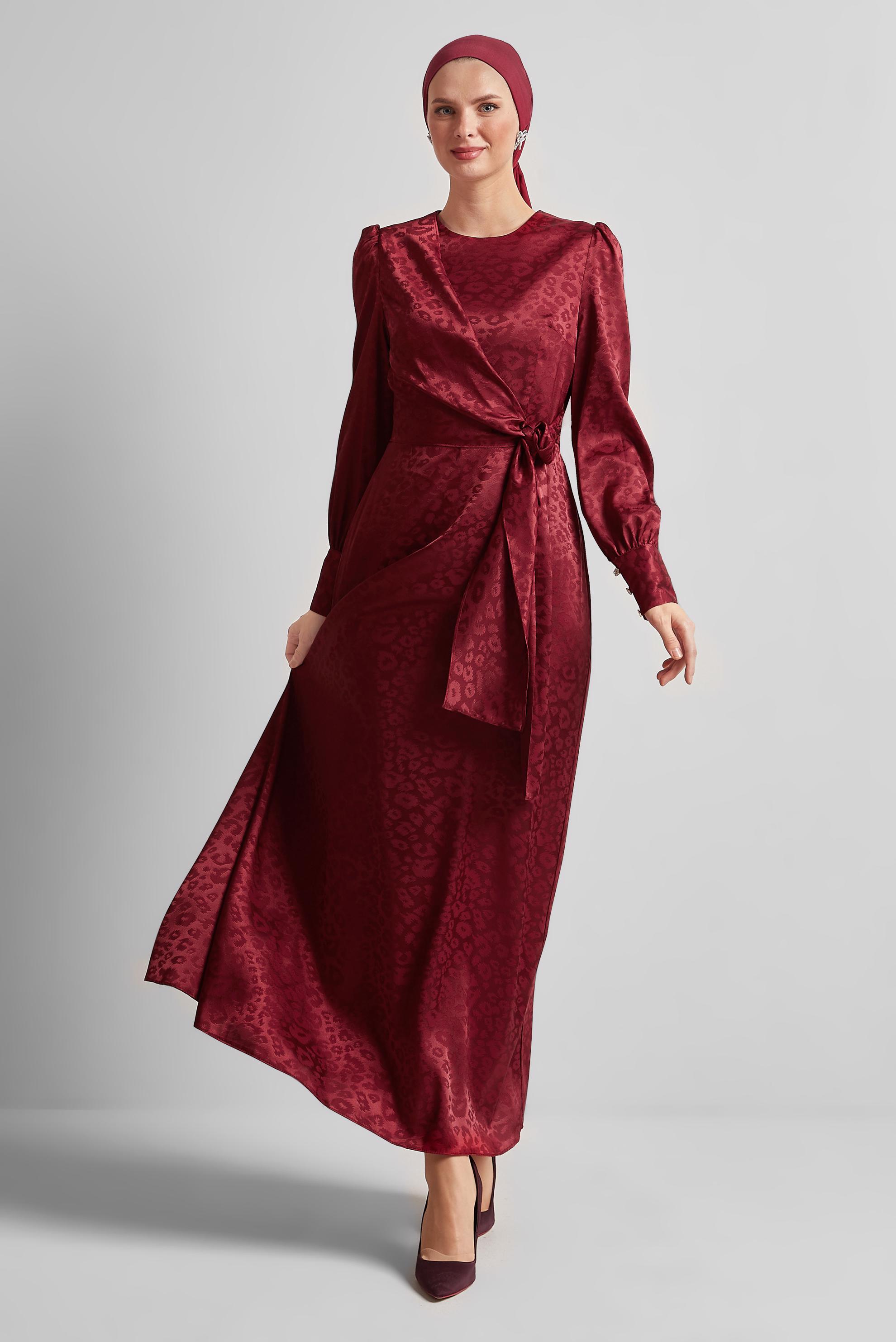 Tesettür giyim BORDO SATEN JAKAR ELBİSE 45578