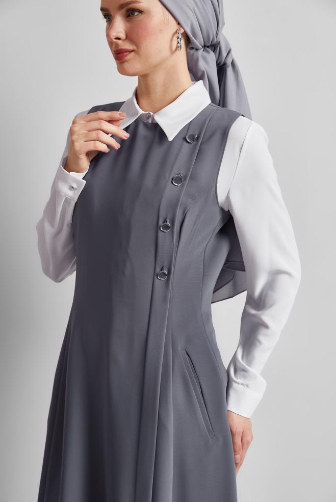 Hijab-Kleidung GRAU TRÄGERKLEID MIT KNOPFDETAIL 45596 - ALVİNA