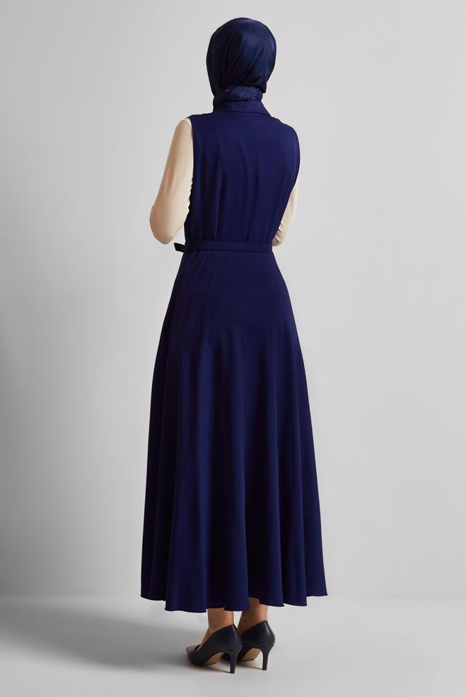 Hijab-Kleidung NAVY BLAU TRÄGERKLEID MIT GÜRTEL 45638 - ALVİNA