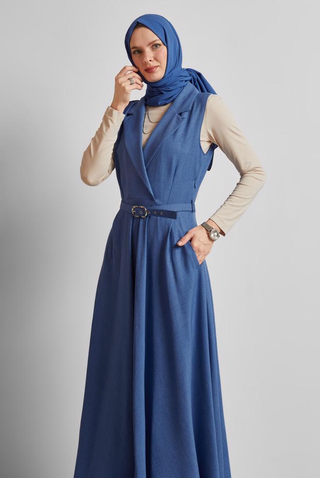 Hijab-Kleidung NAVY BLAU TRÄGERKLEID MIT GÜRTEL 45638 - ALVİNA