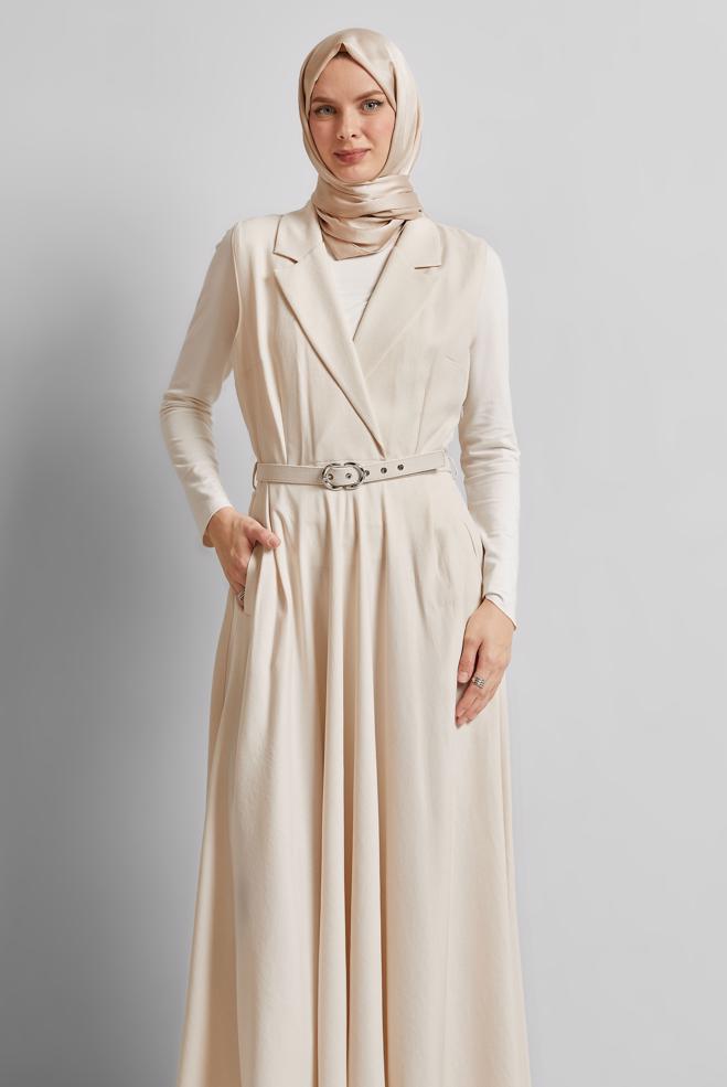 Hijab-Kleidung ECRU TRÄGERKLEID MIT GÜRTEL 45638 - ALVİNA