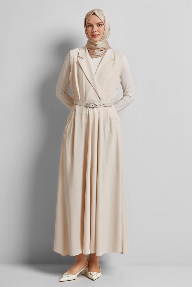 Hijab-Kleidung ECRU TRÄGERKLEID MIT GÜRTEL 45638 - ALVİNA