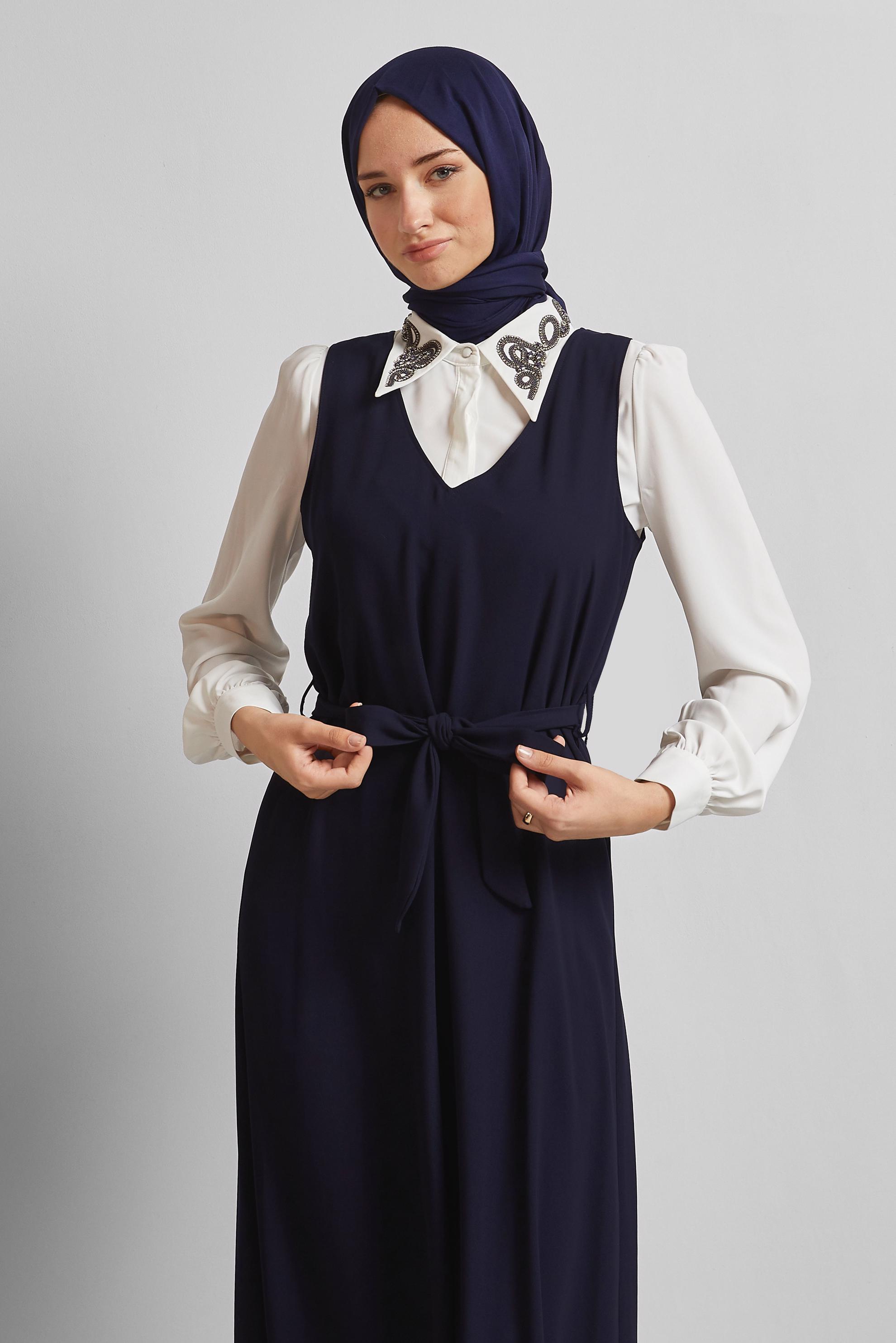 Tesettür giyim LACİVERT İŞLEMELİ ELBİSELİ TAKIM 45658