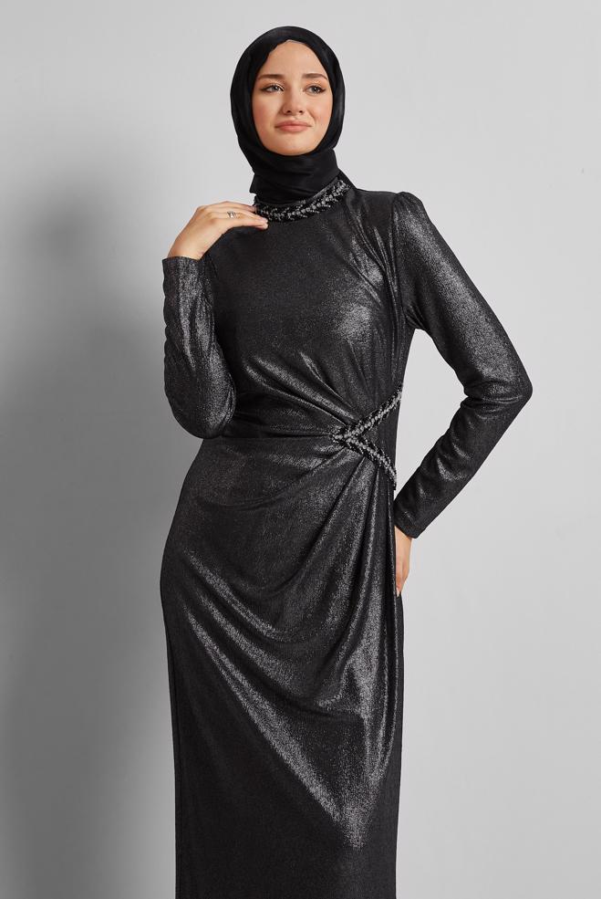 Vêtements hijab NOIR ROBE DÉTAILLÉE DE GEMME 45675 - ALVİNA