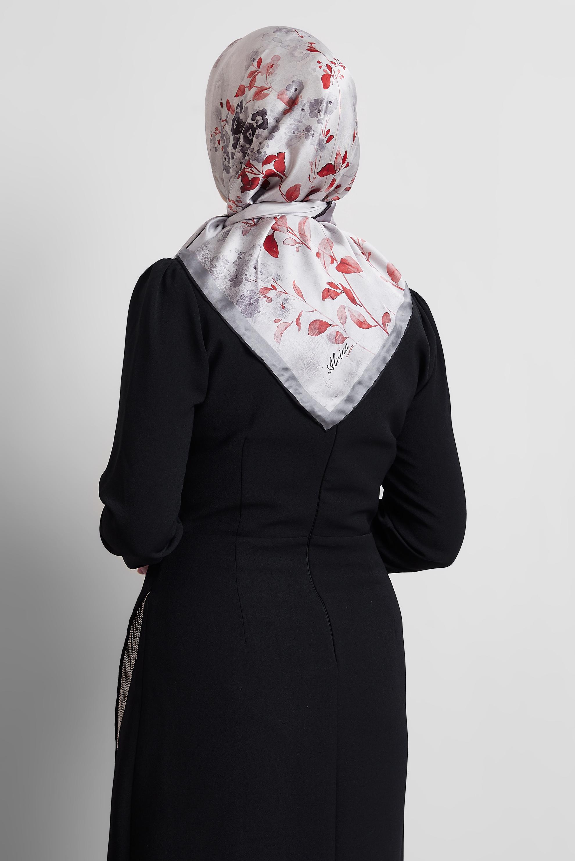 Tesettür giyim SİYAH ALVİNA DESENLİ EŞARP 8523