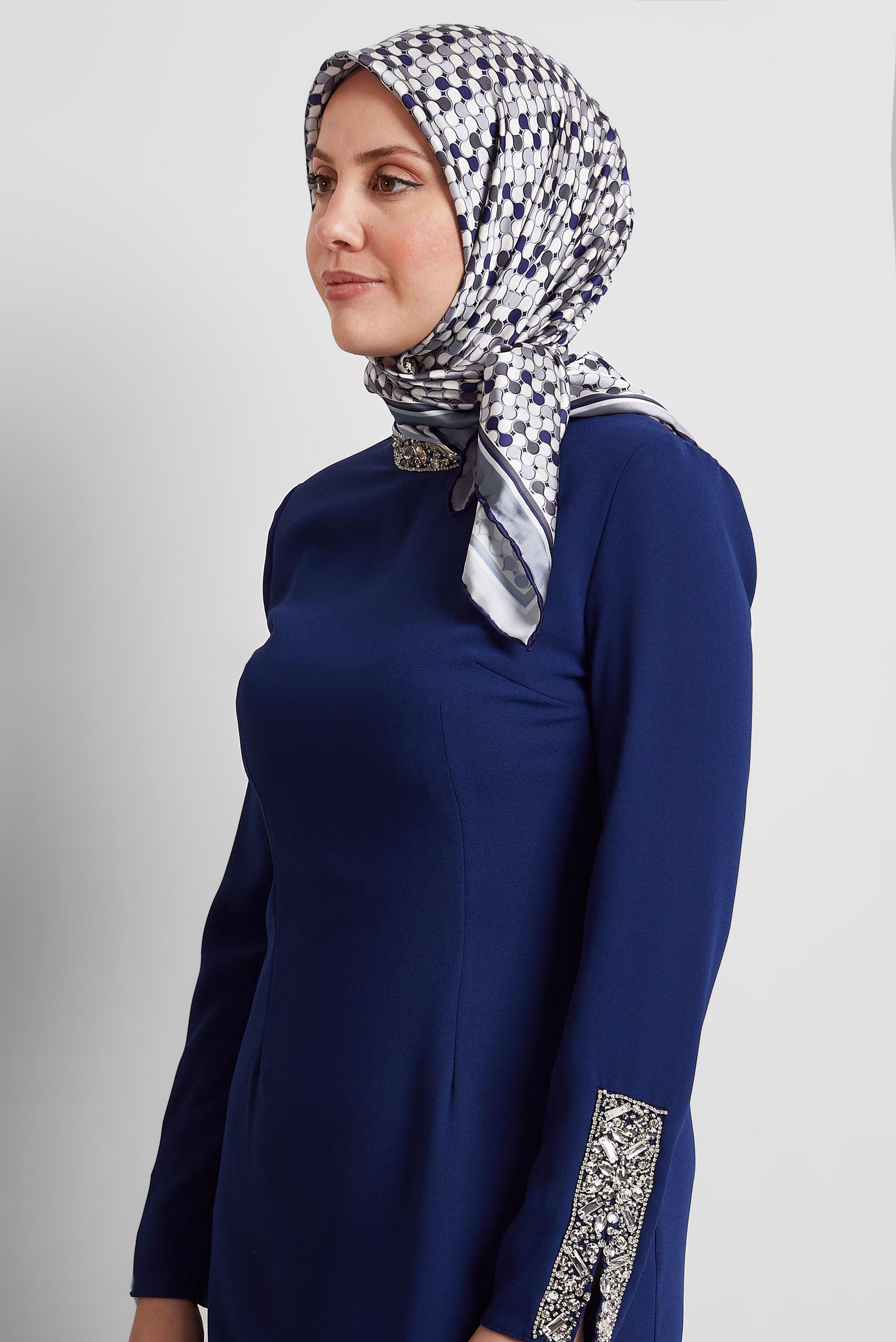 Tesettür giyim LACİVERT ALVİNA DESENLİ EŞARP 8524