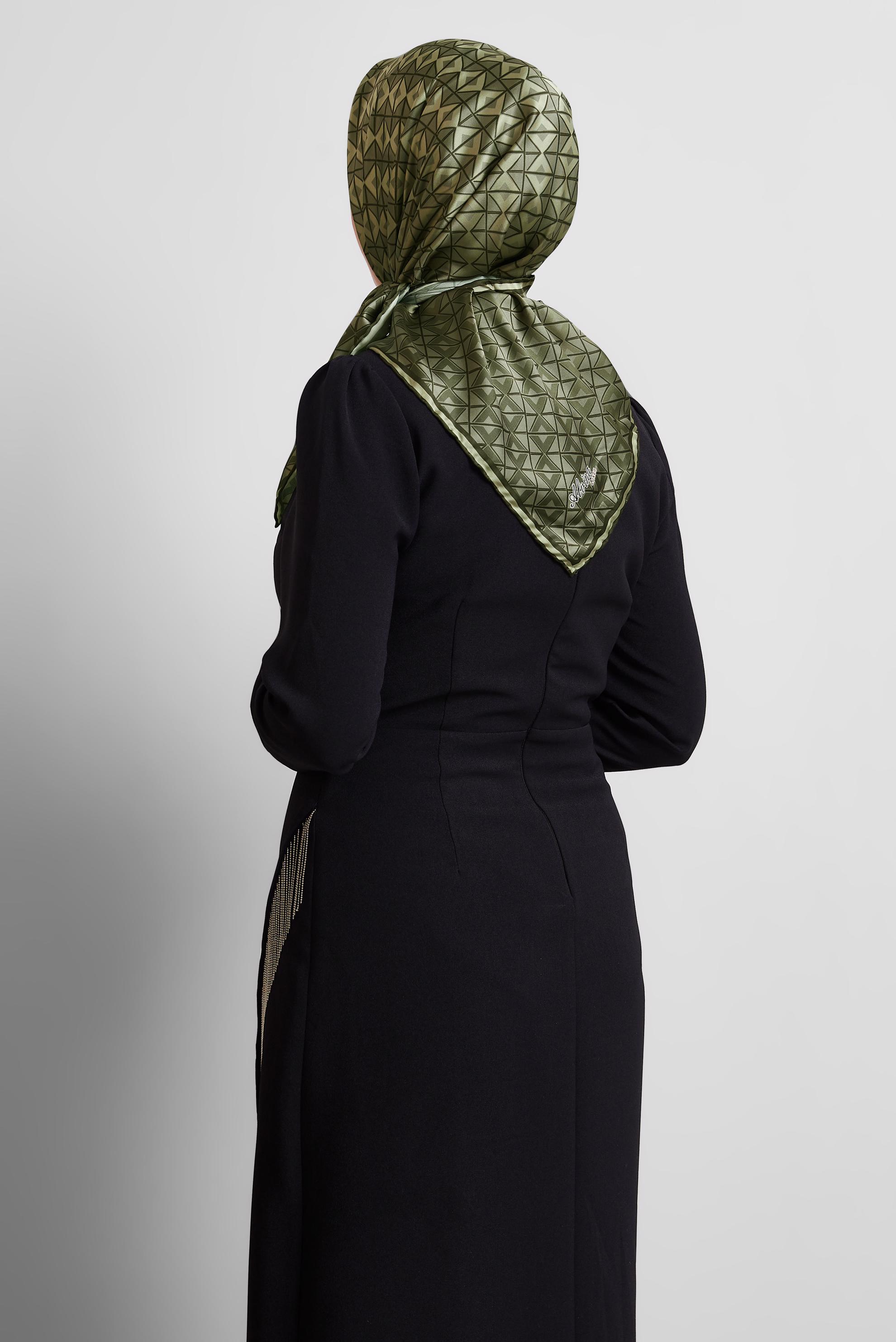 Tesettür giyim HAKİ ALVİNA DESENLİ EŞARP 8525