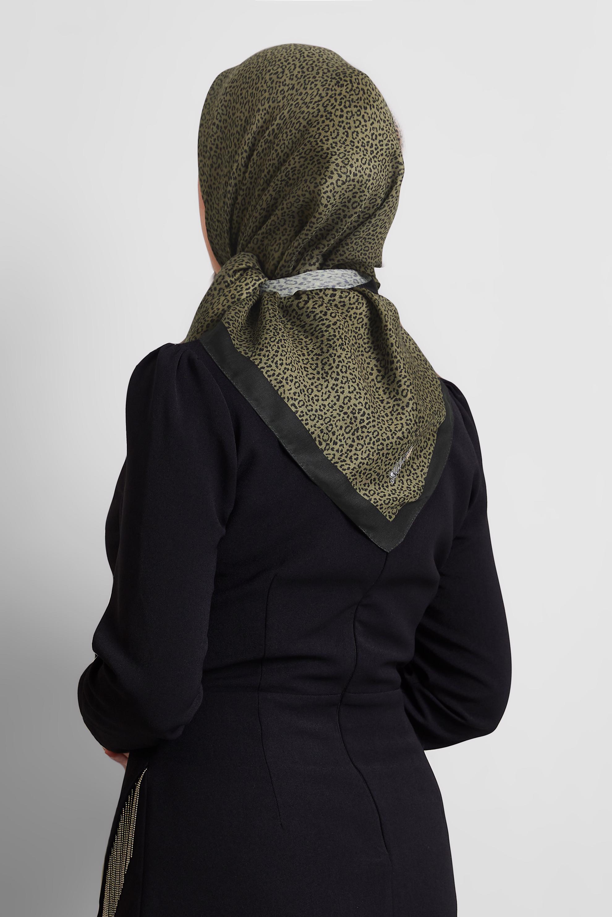 Tesettür giyim TABA ALVİNA DESENLİ EŞARP 8526