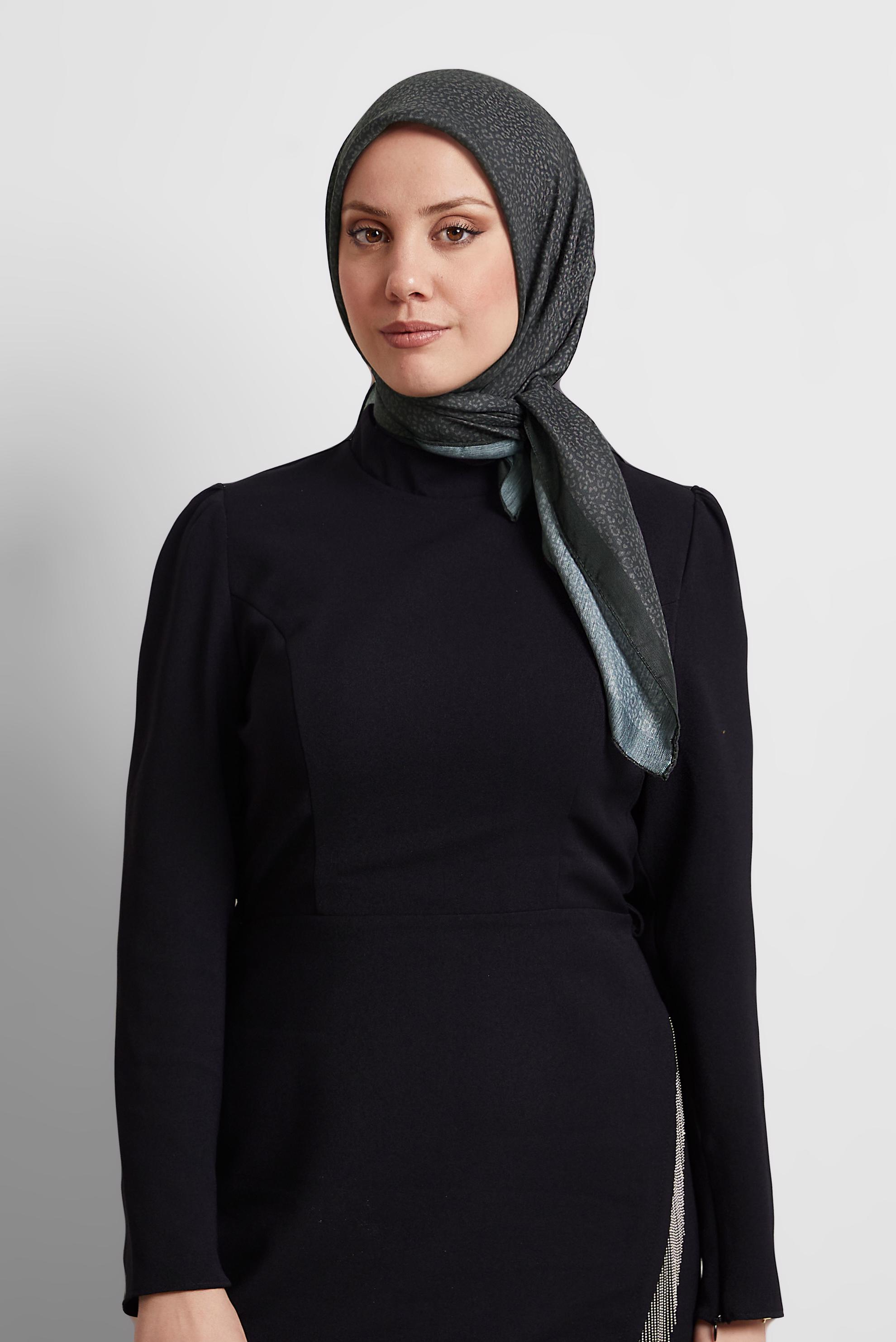 Tesettür giyim LACİVERT ALVİNA DESENLİ EŞARP 8526