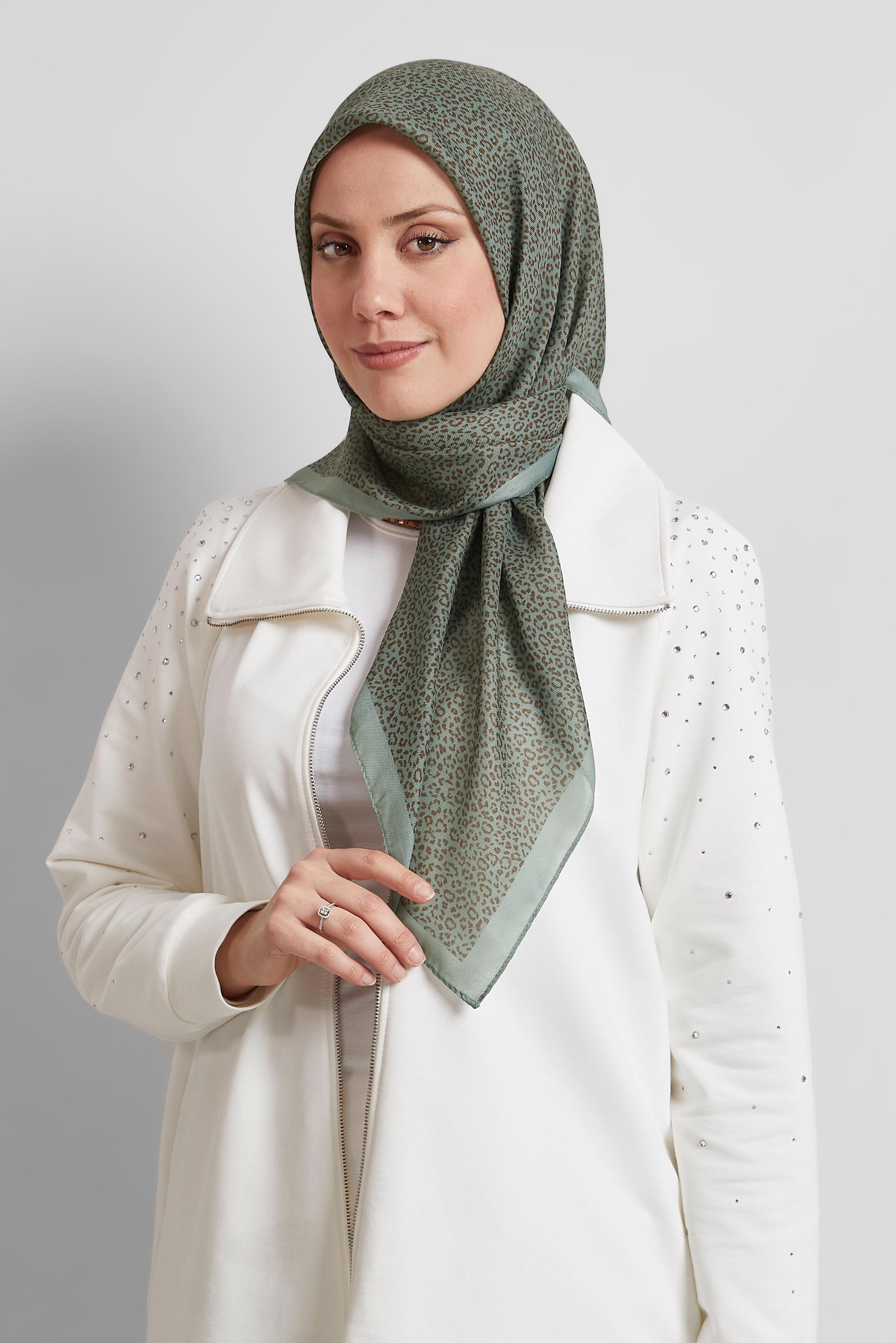 Tesettür giyim YEŞİL ALVİNA DESENLİ EŞARP 8526