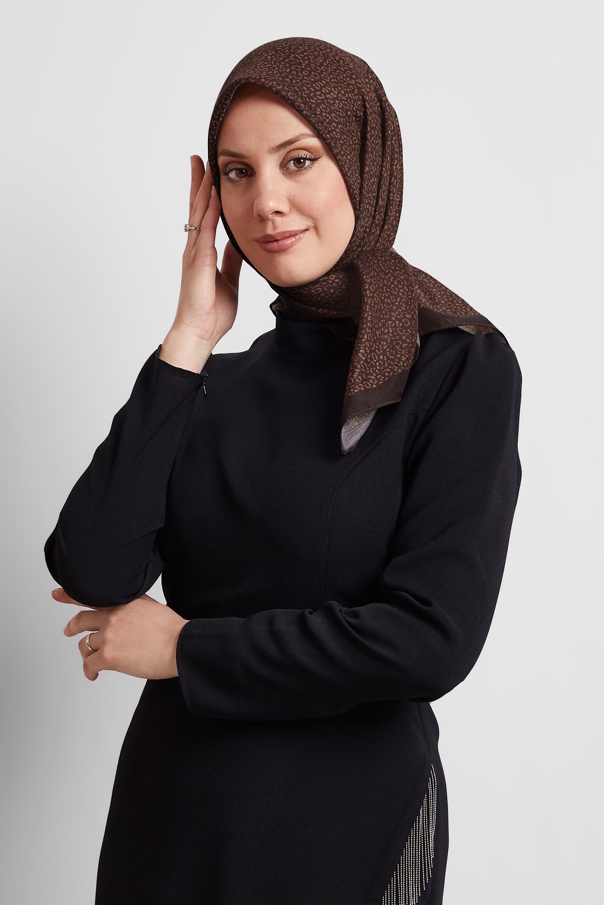 Tesettür giyim BORDO ALVİNA DESENLİ EŞARP 8526