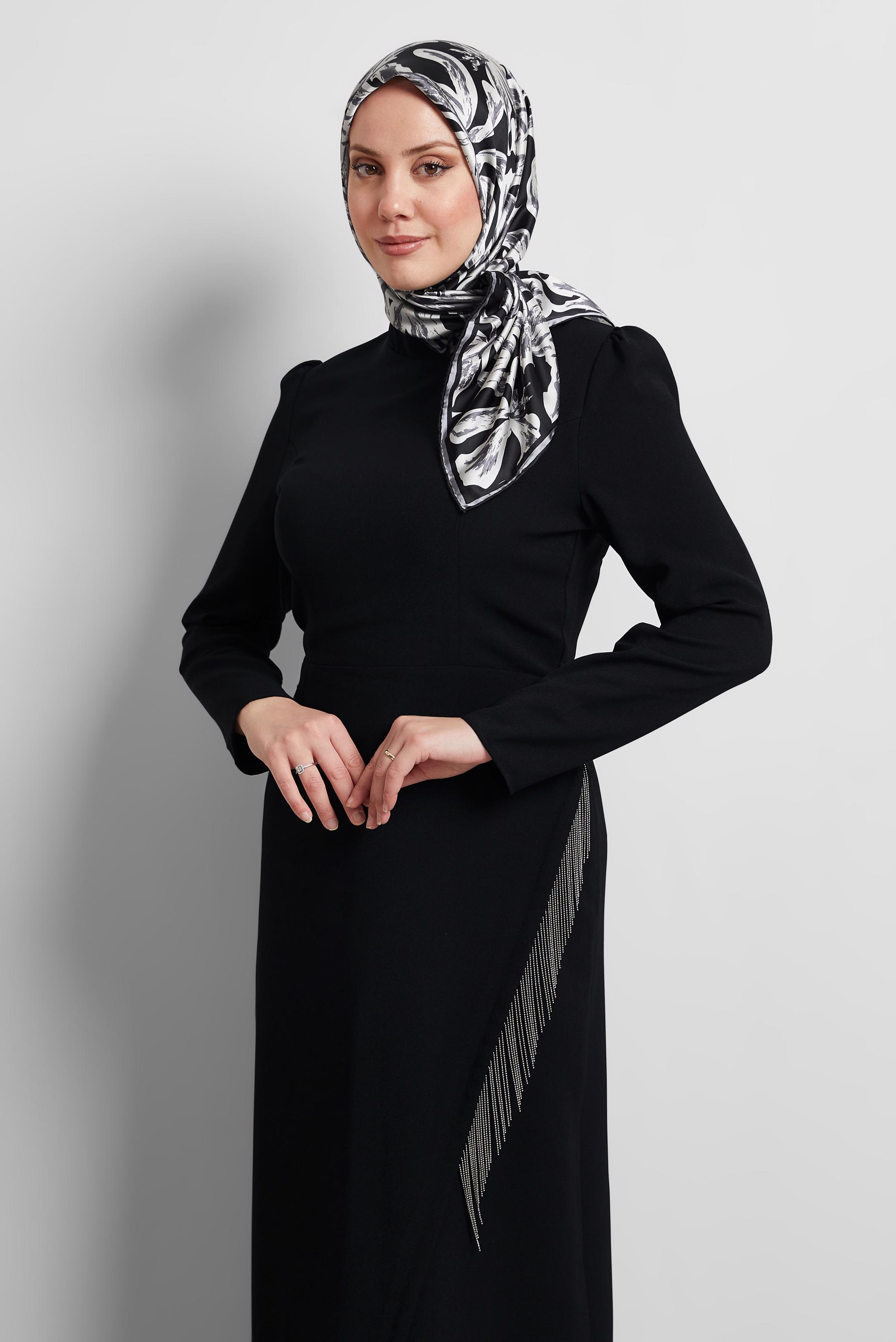 Tesettür giyim SİYAH ALVİNA DESENLİ EŞARP 8528