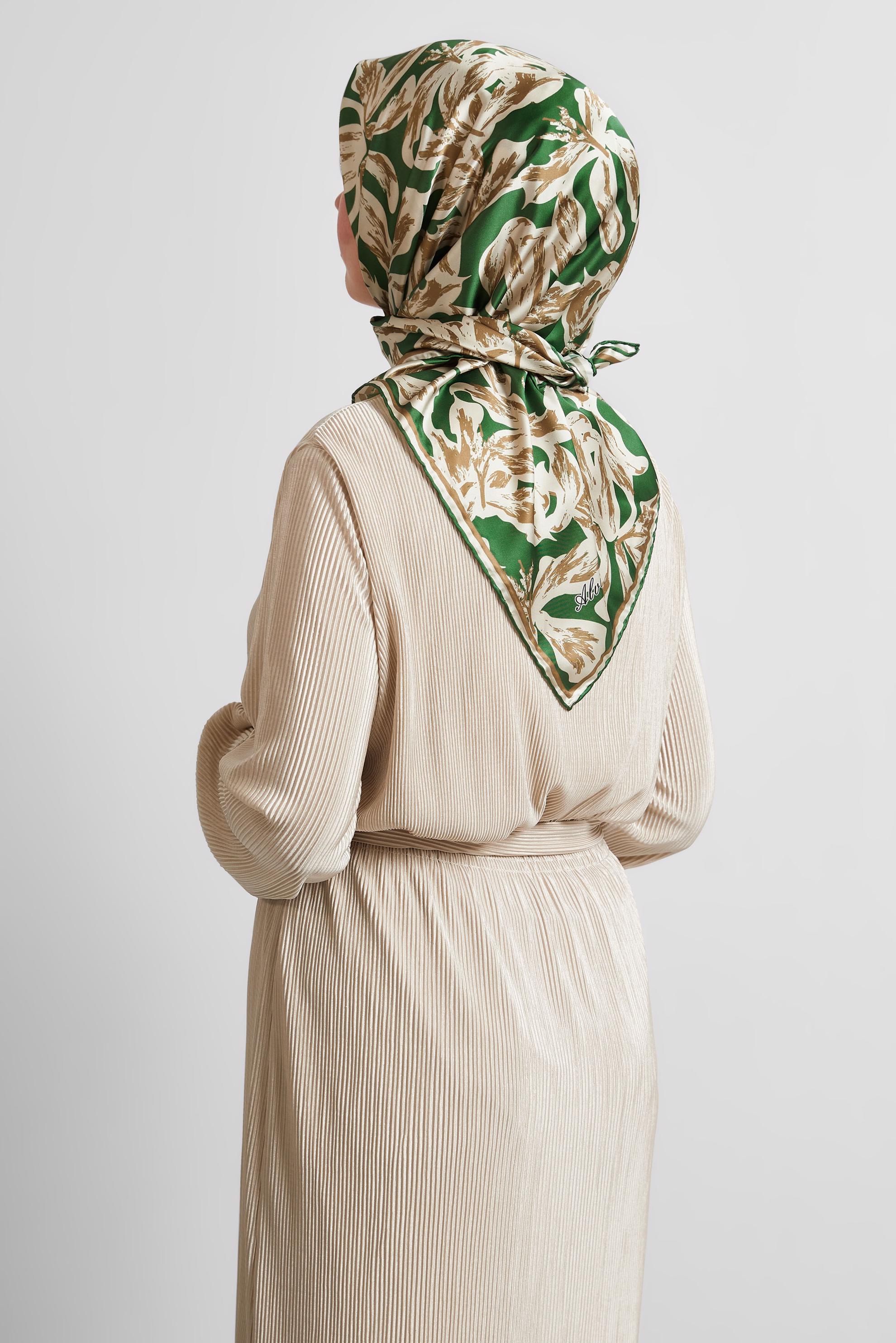 Tesettür giyim YEŞİL ALVİNA DESENLİ EŞARP 8528