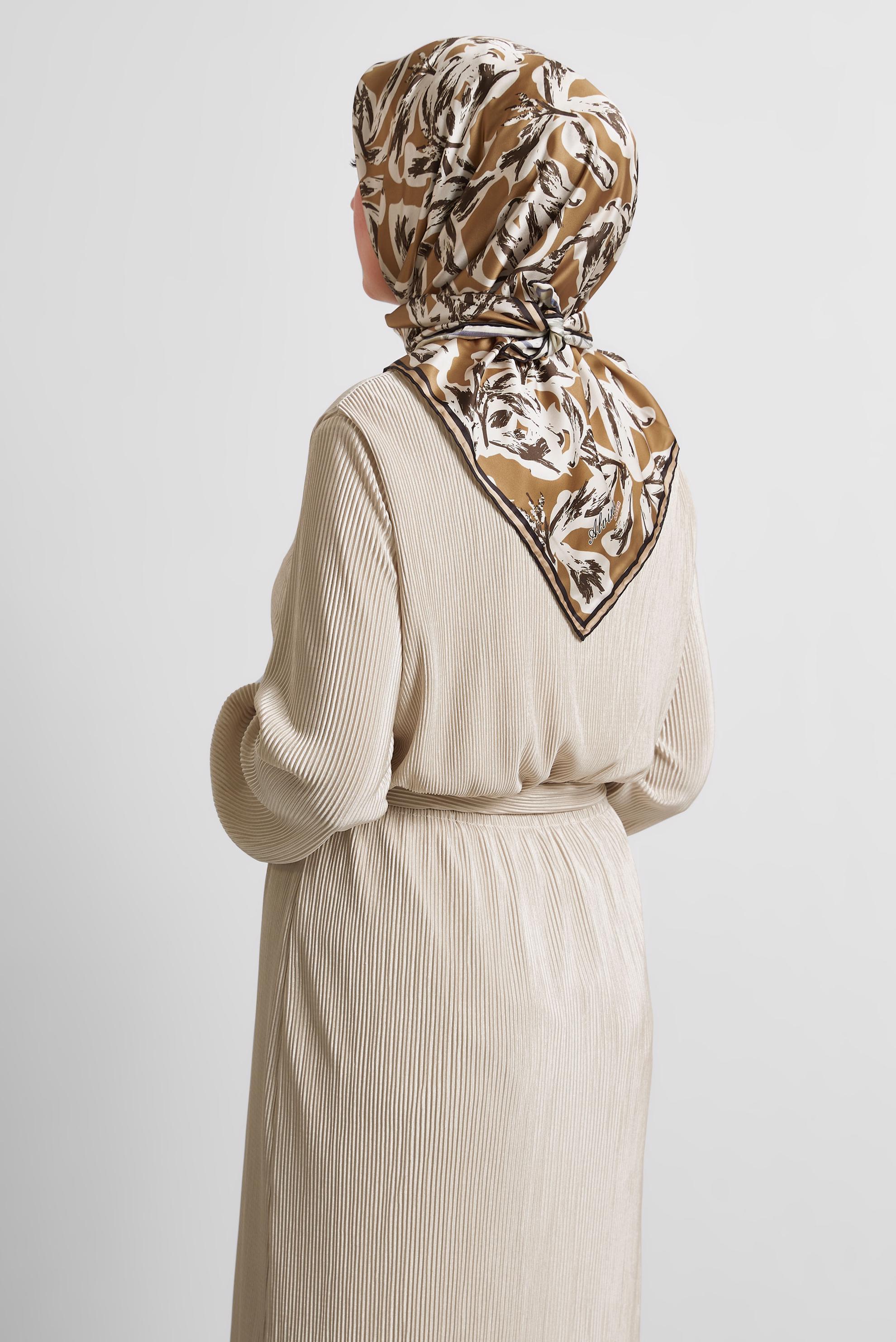 Tesettür giyim KAHVE ALVİNA DESENLİ EŞARP 8528