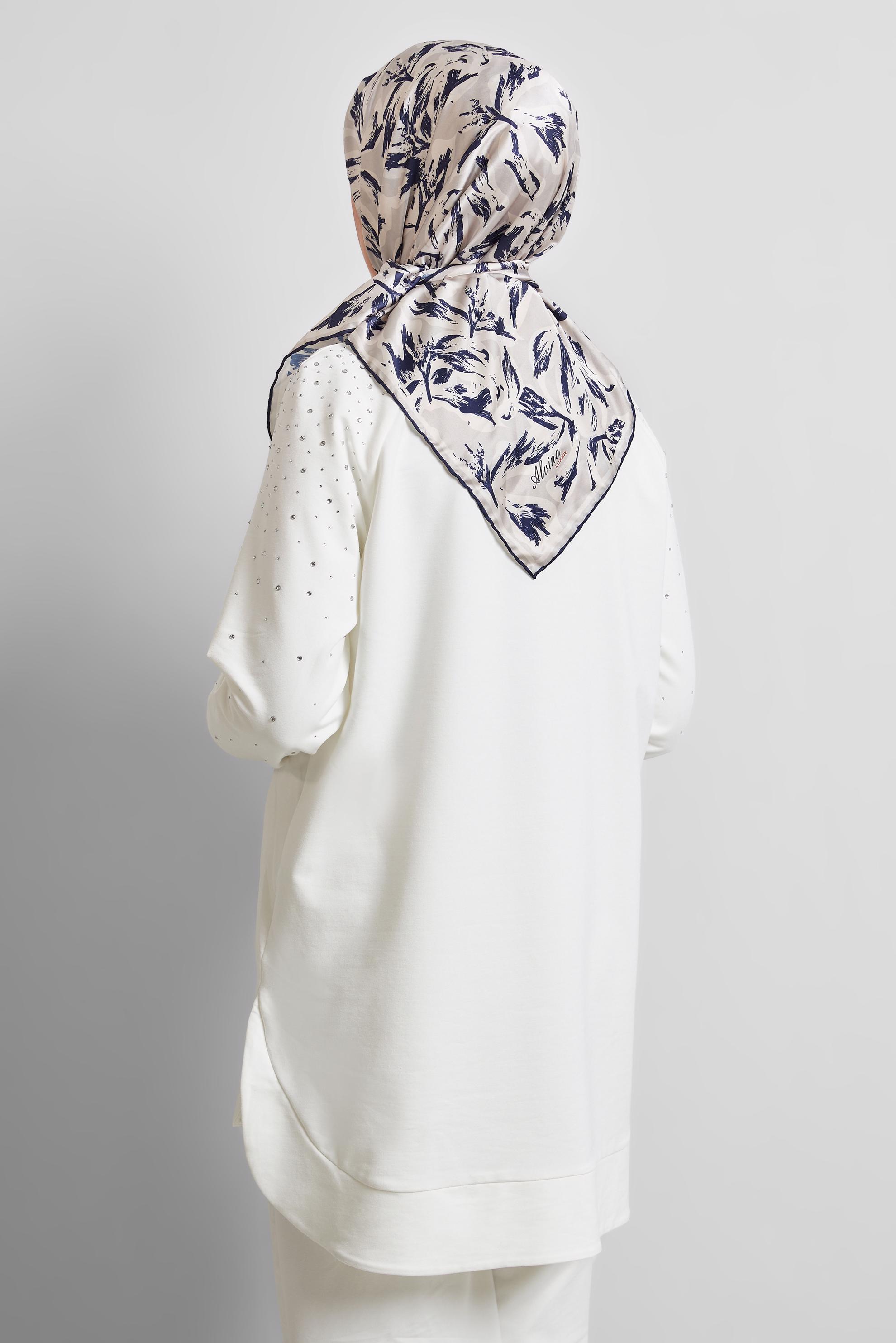 Tesettür giyim BEJ ALVİNA DESENLİ EŞARP 8528