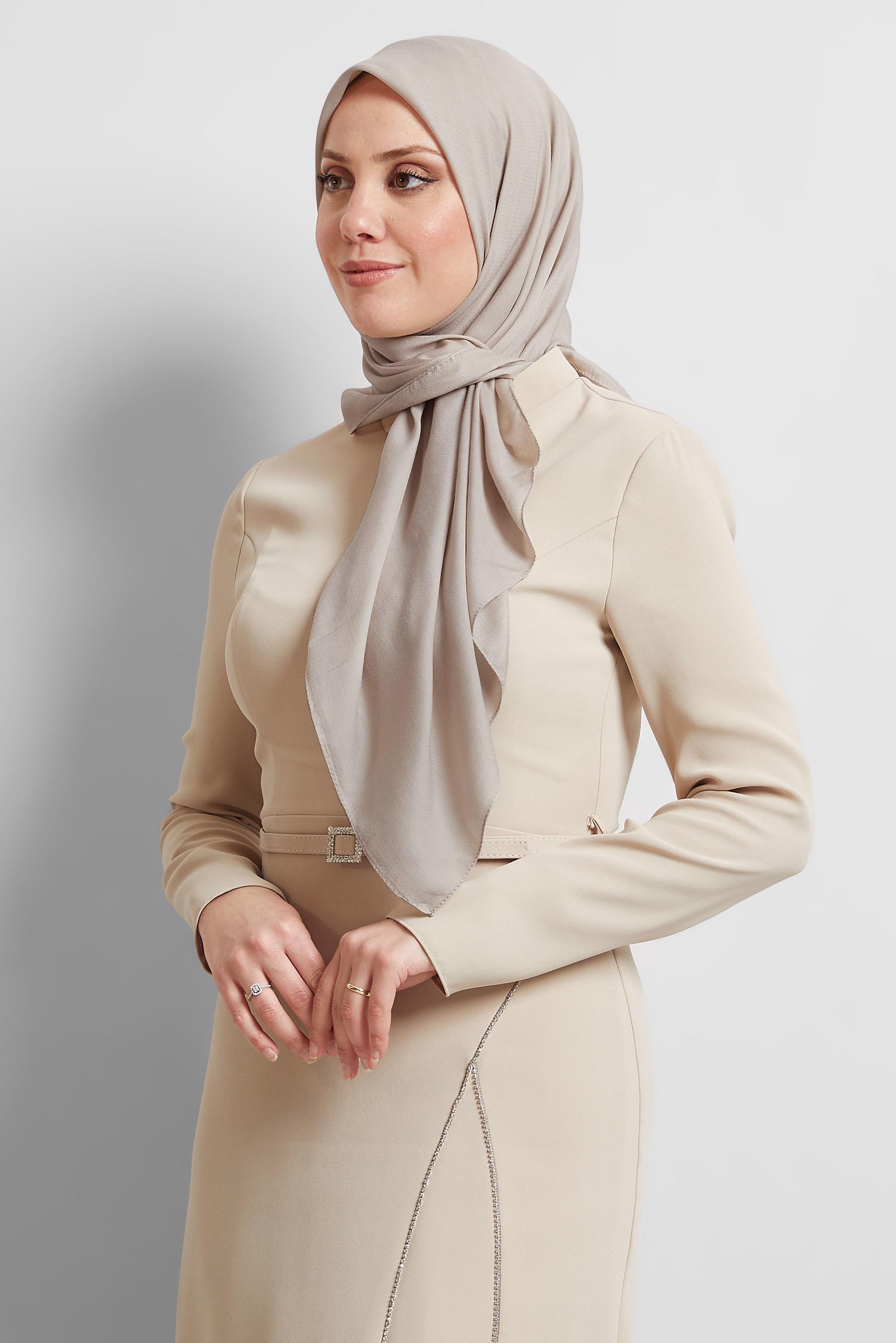 Tesettür giyim BEJ ALVİNA DÜZ EŞARP 8529